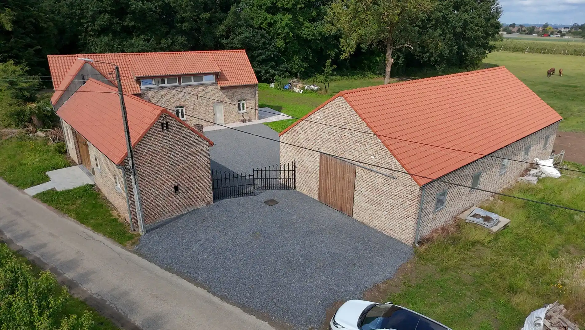 Charmante hoeve te koop in Herk-de-stad foto 2