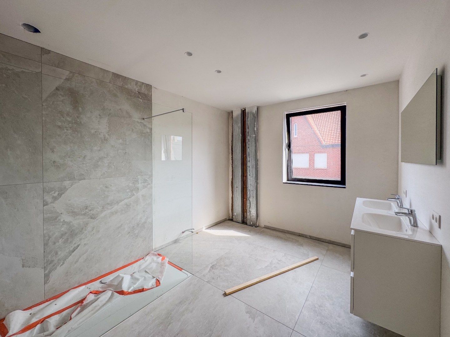 Energiezuinige nieuwbouwwoning met 3 slaapkamers, ruime garage en tuin. foto 15