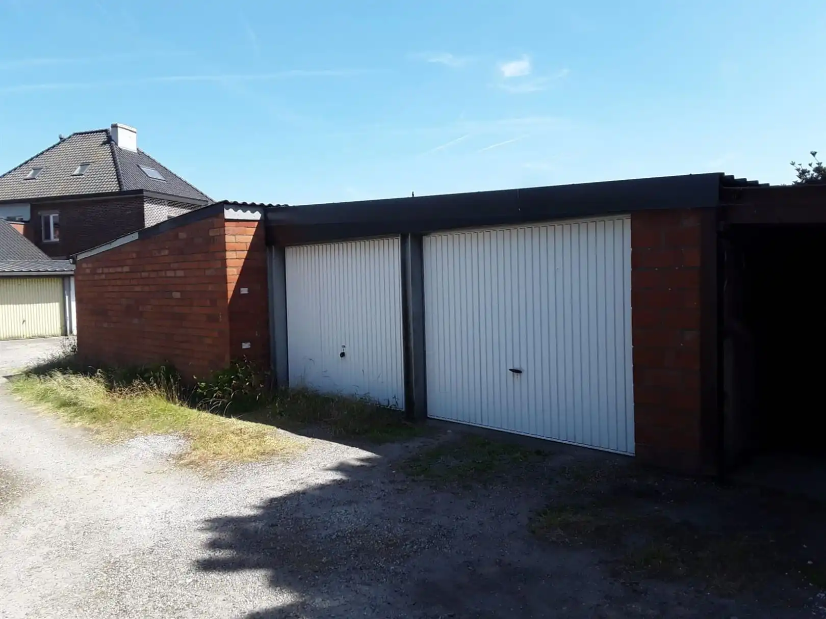 Garagebox foto {{pictureIndex}}