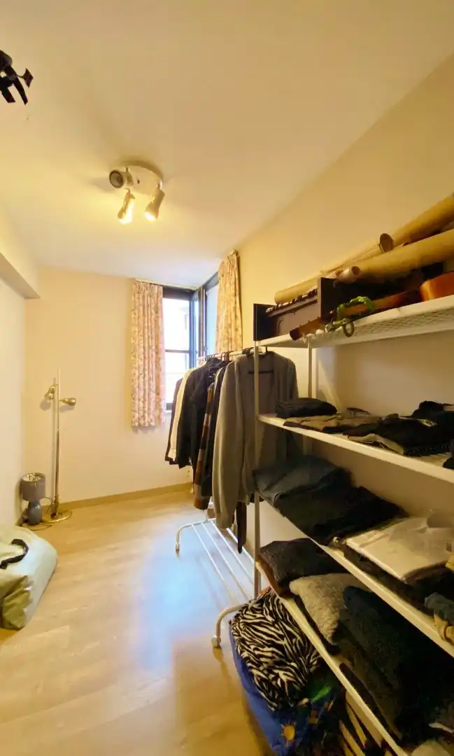 Ieper - Ruim instapklaar appartement met terras op centrale ligging - met garage foto 8