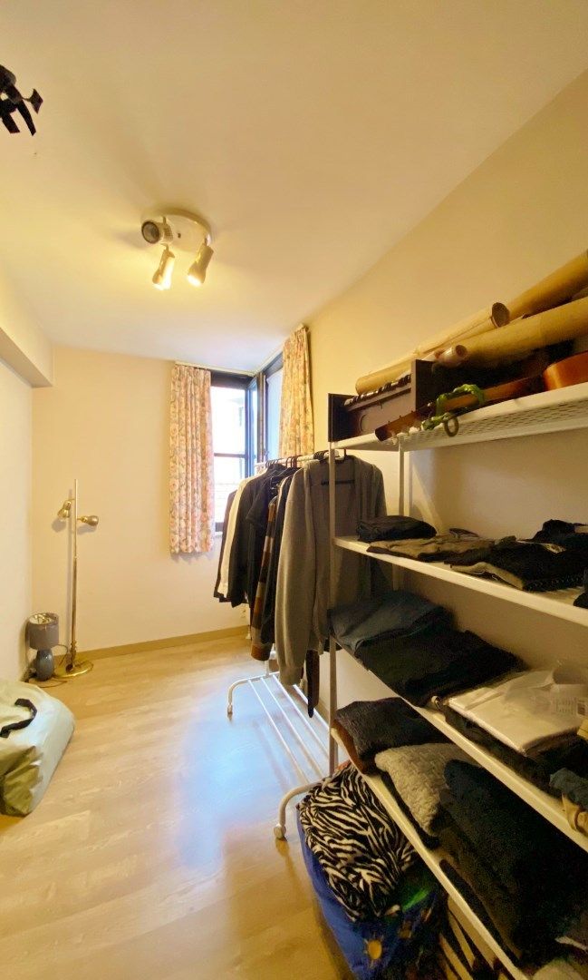 Ieper - Ruim instapklaar appartement met terras op centrale ligging - met garage foto 8