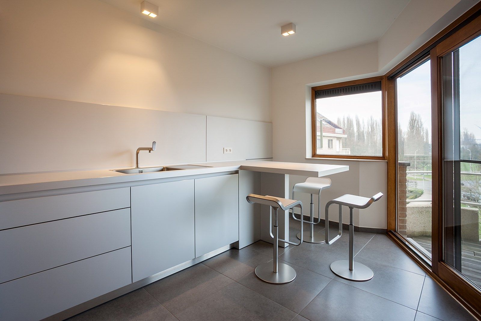 Ruim appartement met terras foto 9