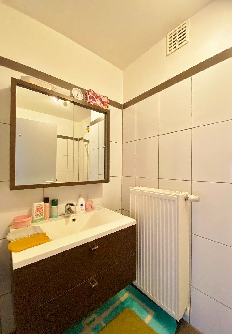 Ruim lichtrijk appartement met 3 slaapkamers, terras en garagebox foto 9