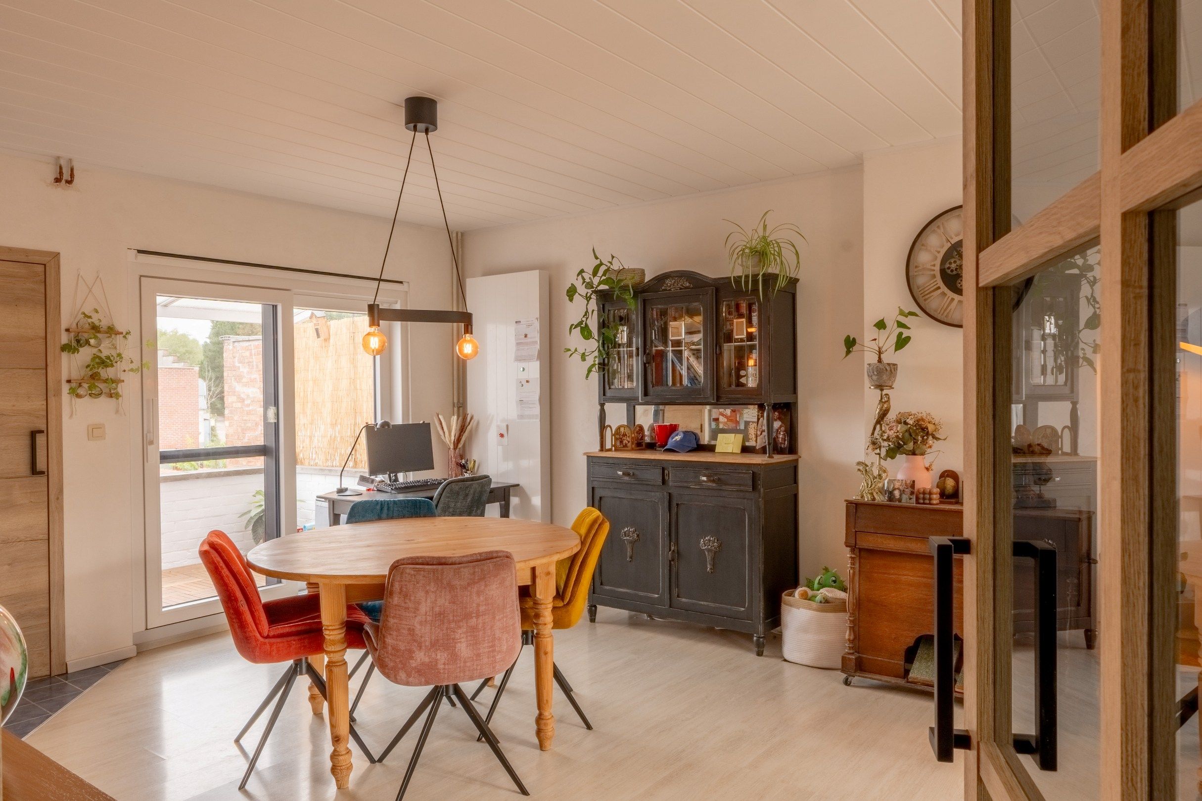Groot appartement met 3 kamers aan de Brugse stadsrand foto 5