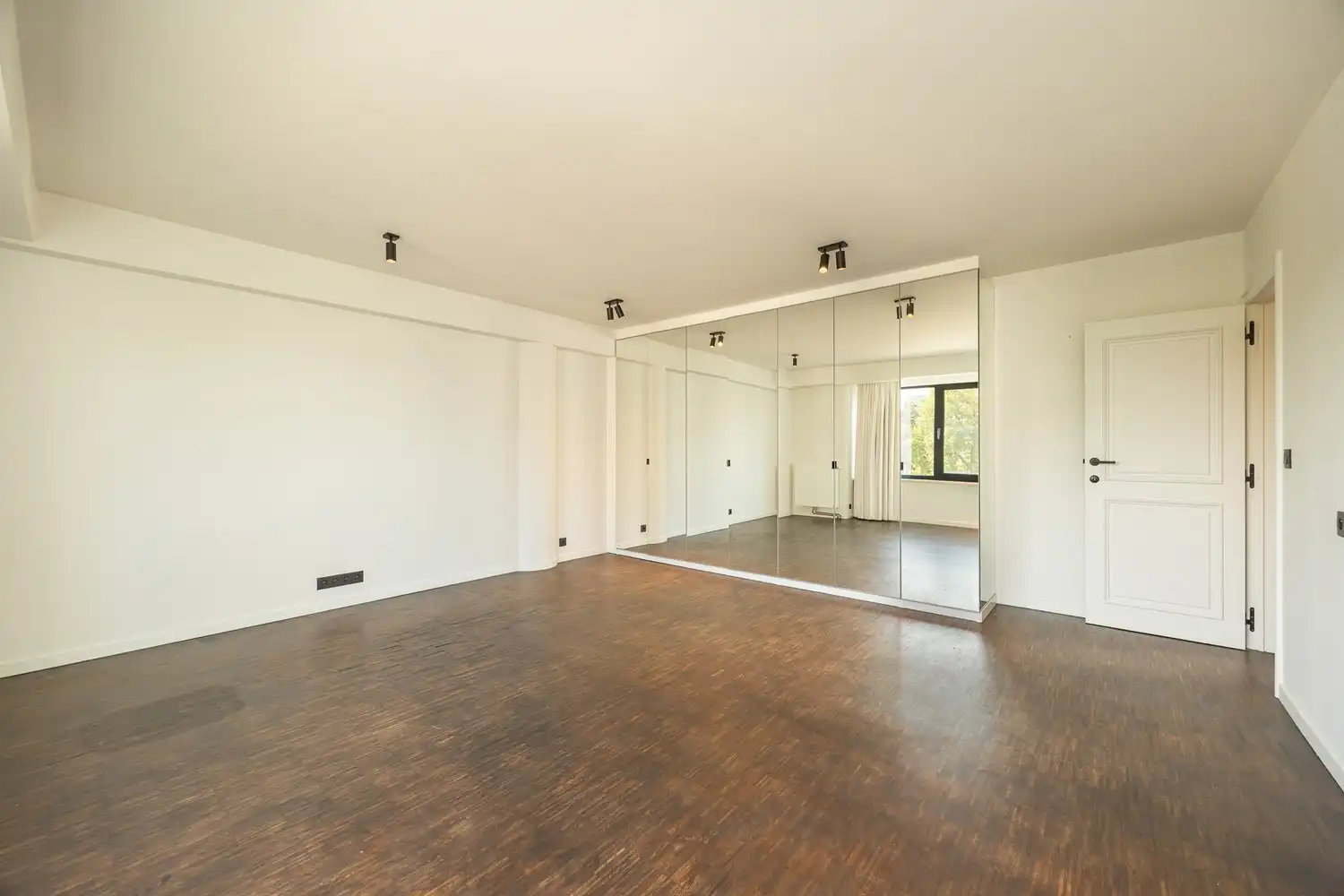 Luxueus en energiezuinig hoekappartement (260m²) op de 6de verdieping met prachtig uitzicht op het Stadspark foto 23