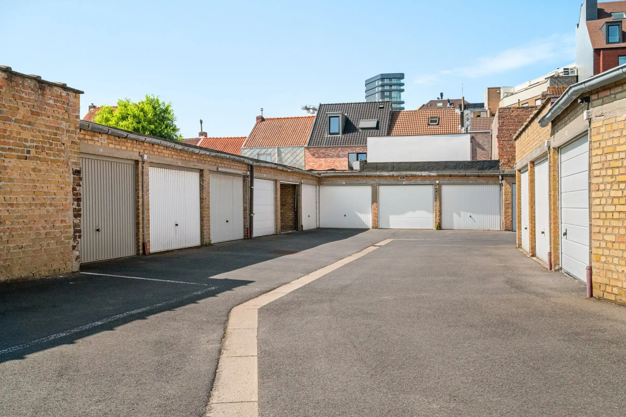 Schitterend gerenoveerd huis te Heist. Garage mogelijk! foto 21