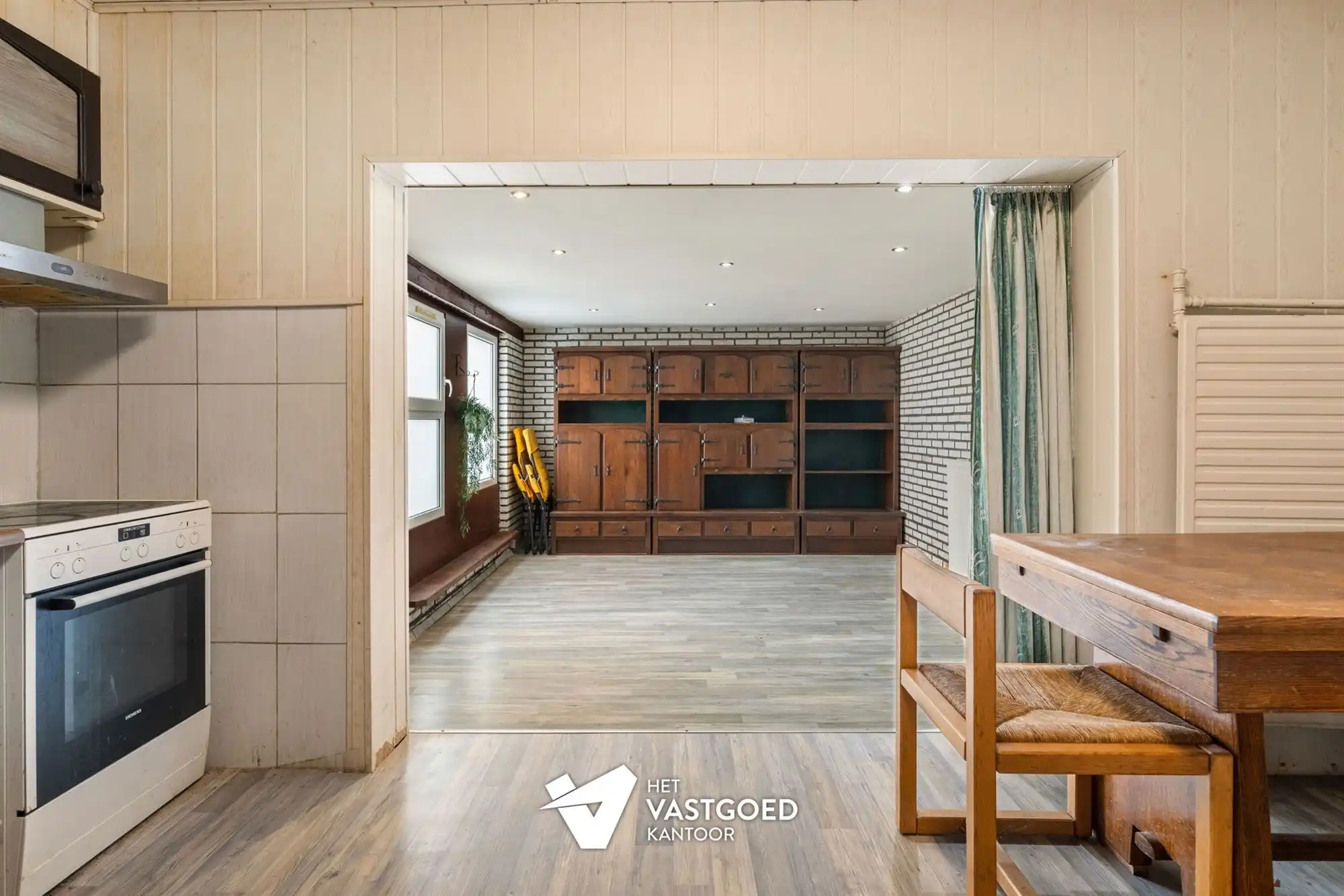 TE RENOVEREN KARAKTERVOLLE WONING UITERST RUSTIG GELEGEN TE BERINGEN-MIJN foto 7
