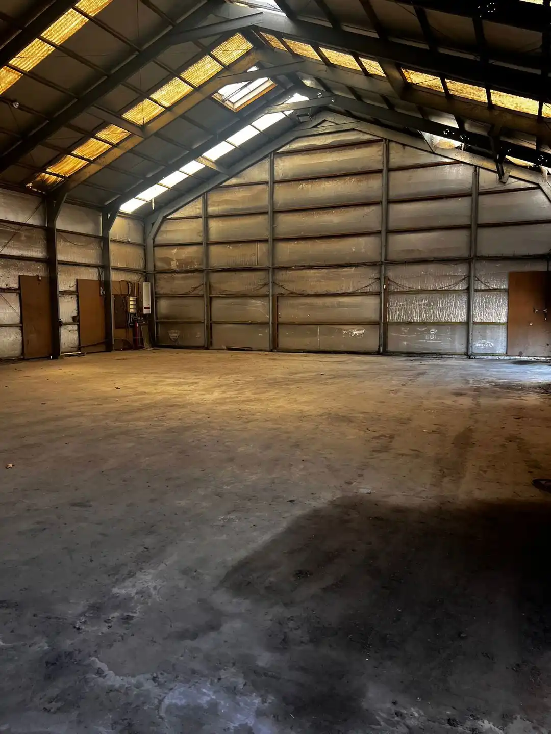 Te Koop Magazijn te Luik foto 4