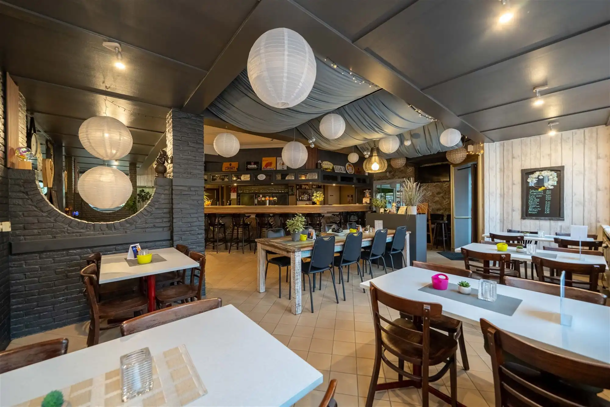Prachtig handelspand met zaal en ruim appartement te koop! foto 6
