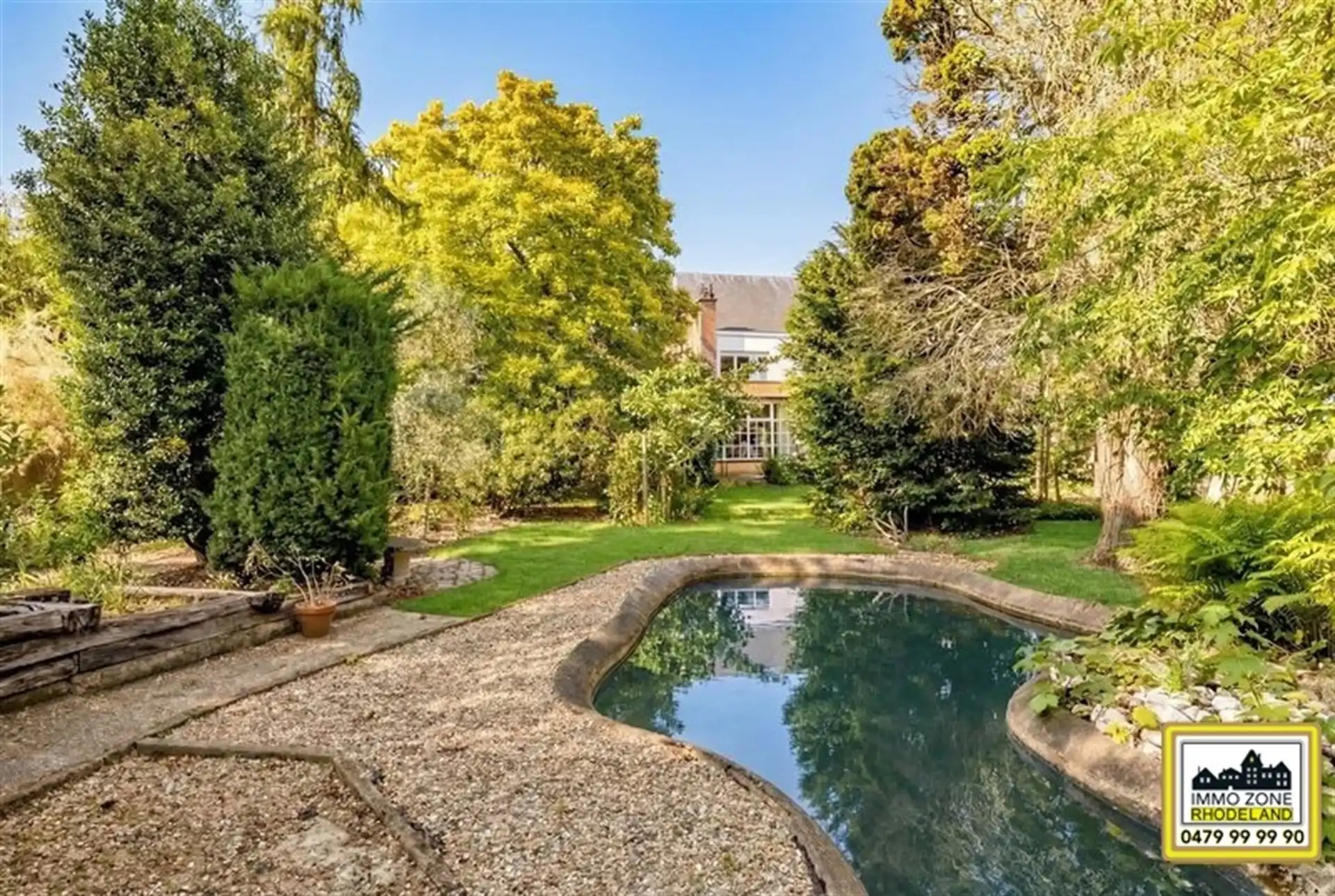 Statige burgerwoning met privaat tuindomein foto 29