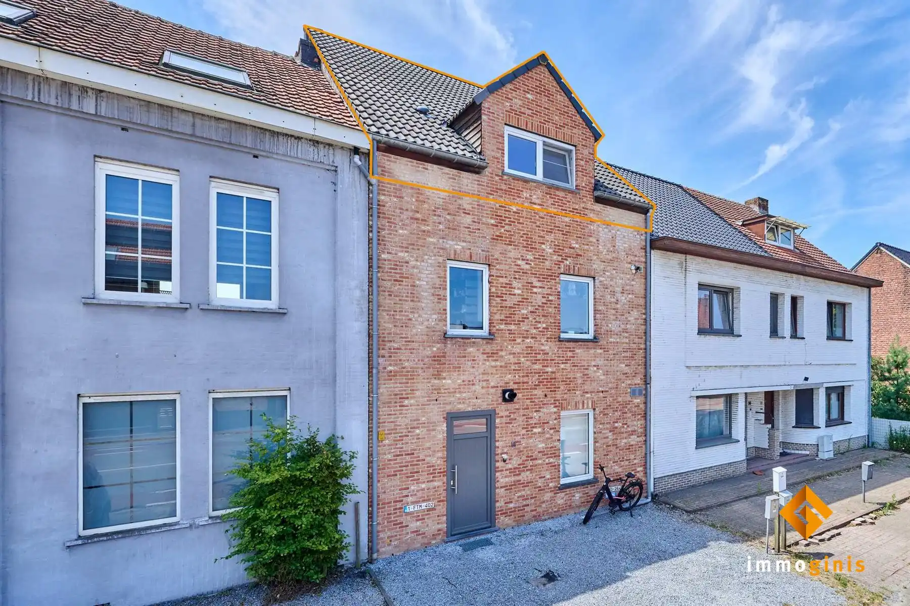 Verrassend ruim 1-slaapkamerappartement met zonnig terrasje, vlakbij centrum Leopoldsburg! foto {{pictureIndex}}