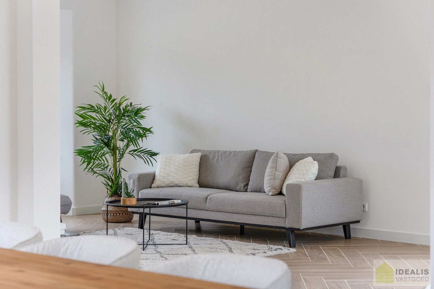IDEALIS VASTGOED – Schitterend volledig vernieuwde woning met een heerlijke open leefruimte, luxe keuken, 3 ruime slaapkamers, een ruime luxueuze badkamer én een ruime wasplaats! Dit heerlijke huis bevindt zich op een volledig nieuw aangelegd perceel van 7a 88ca vlakbij het centrum van Hamont-Achel, op slechts enkele minuten van de Nederlandse grens - EEN MUST VISIT! - foto 13
