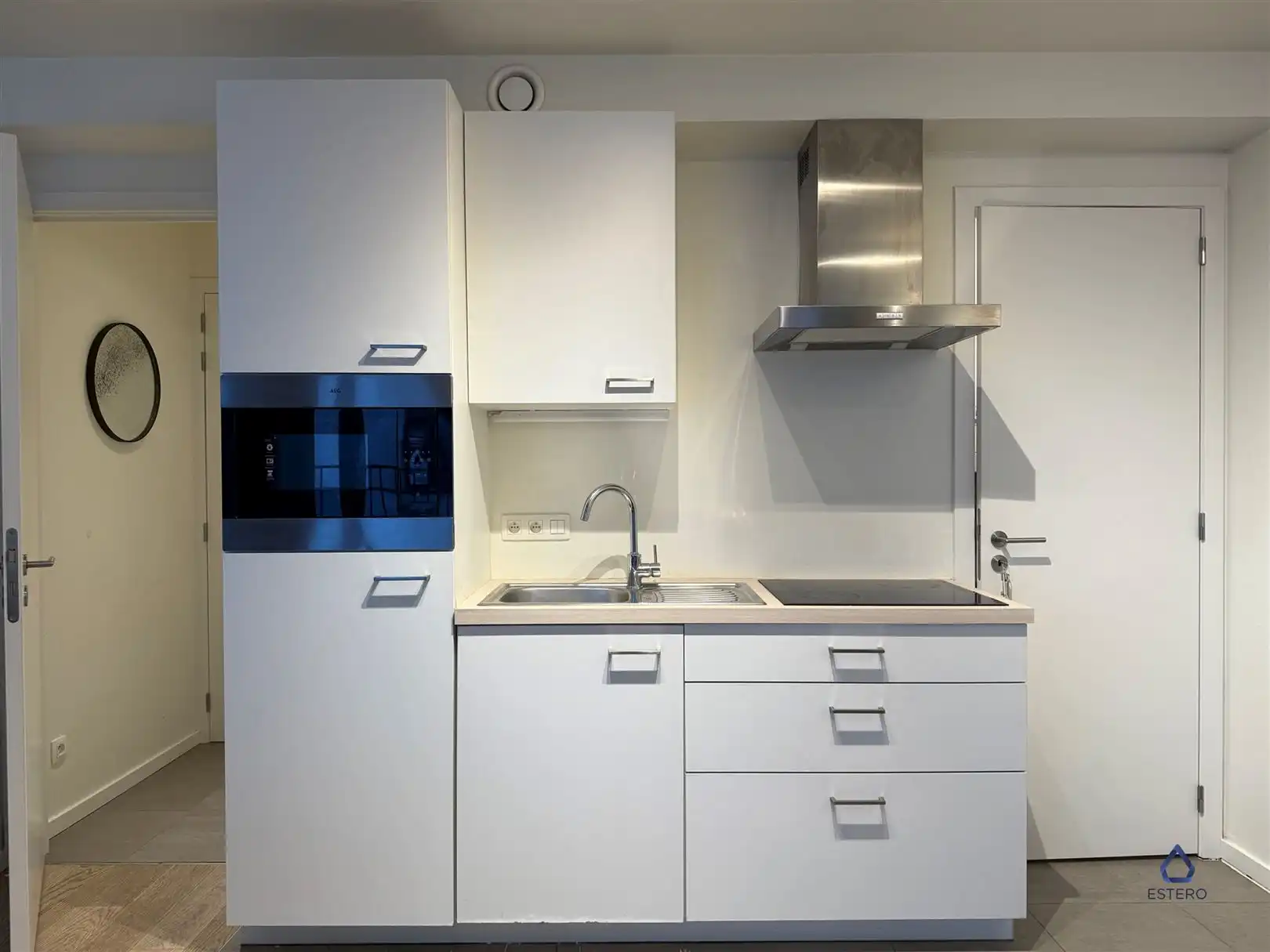 Moderne studio met terras en ondergrondse parking foto 8