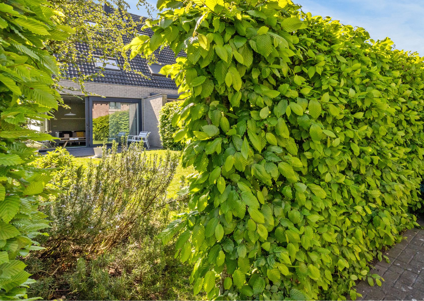 Instapklare gezinswoning met tuin en 4 slpks foto 21