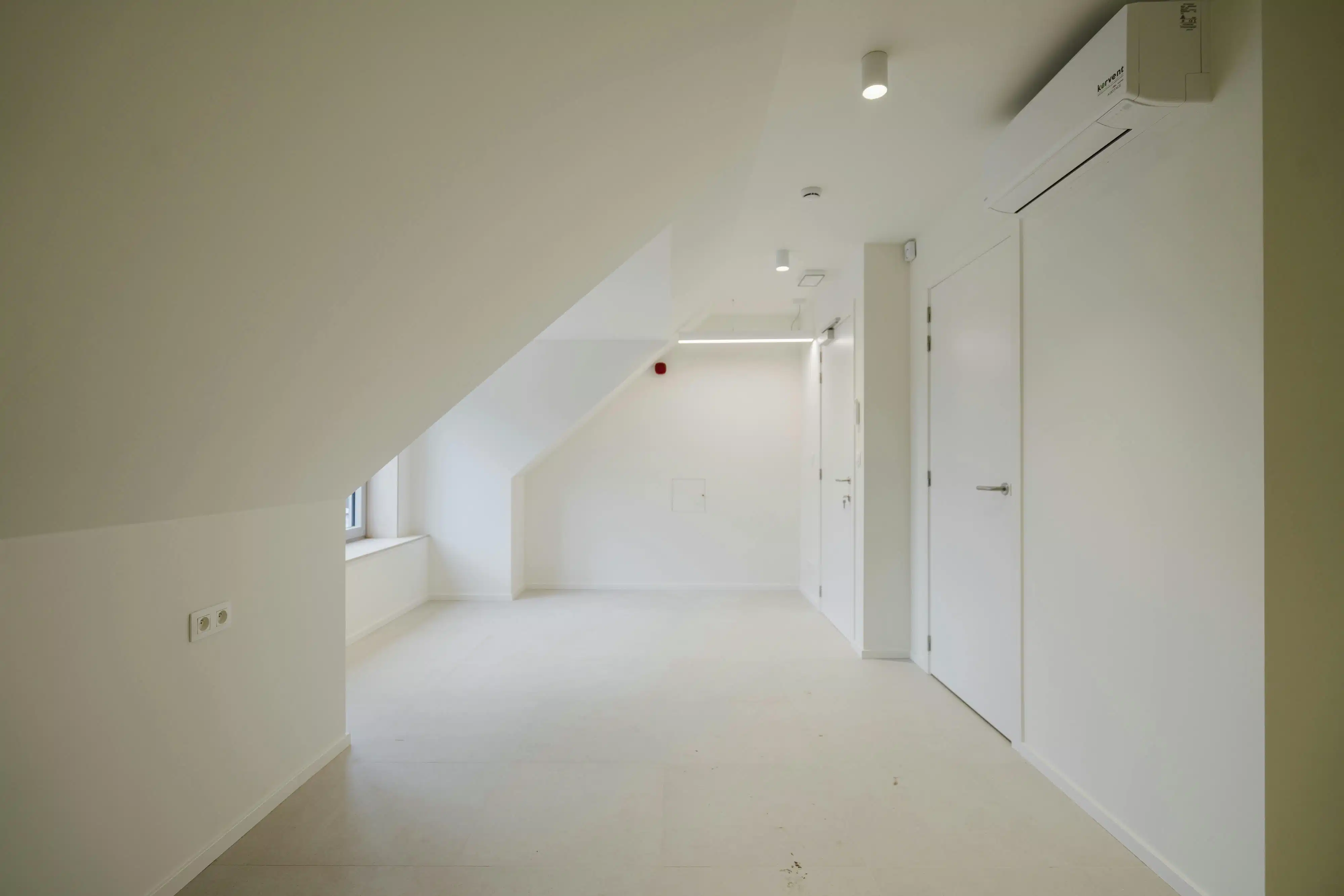 Opbrengsteigendom te koop te Kortrijk – nieuwbouw in één geheel foto 7