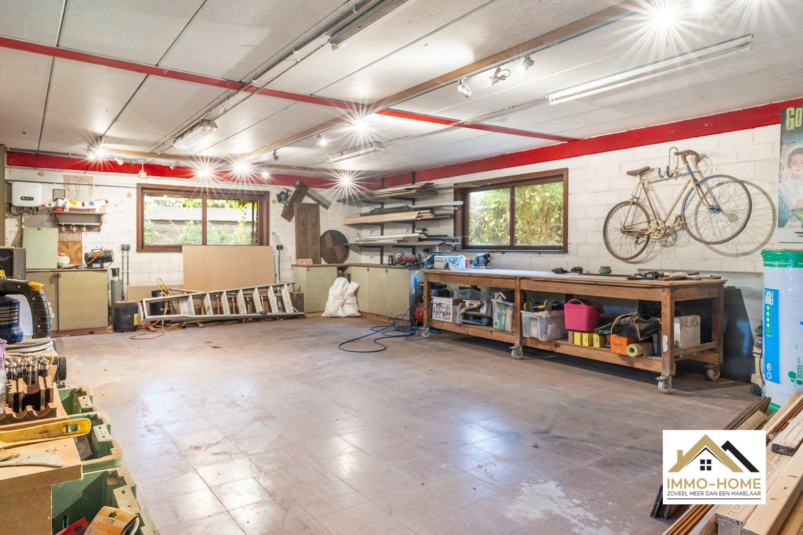 imposante woning MET extra atelier/werkplaats!! foto 17