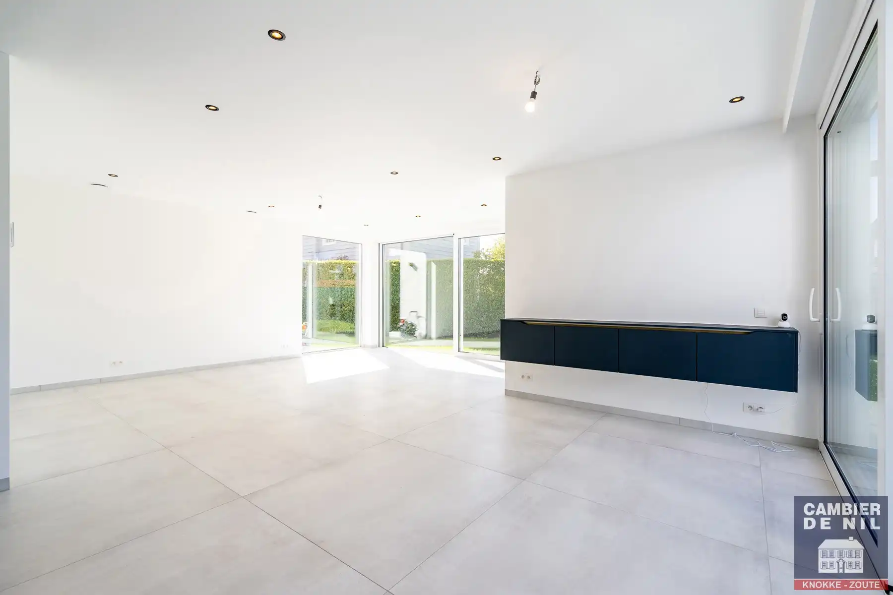 Prachtige ongemeubelde nieuwbouwwoning nabij het centrum van Knokke, gelegen in het rustige Izabellapolder. foto 10