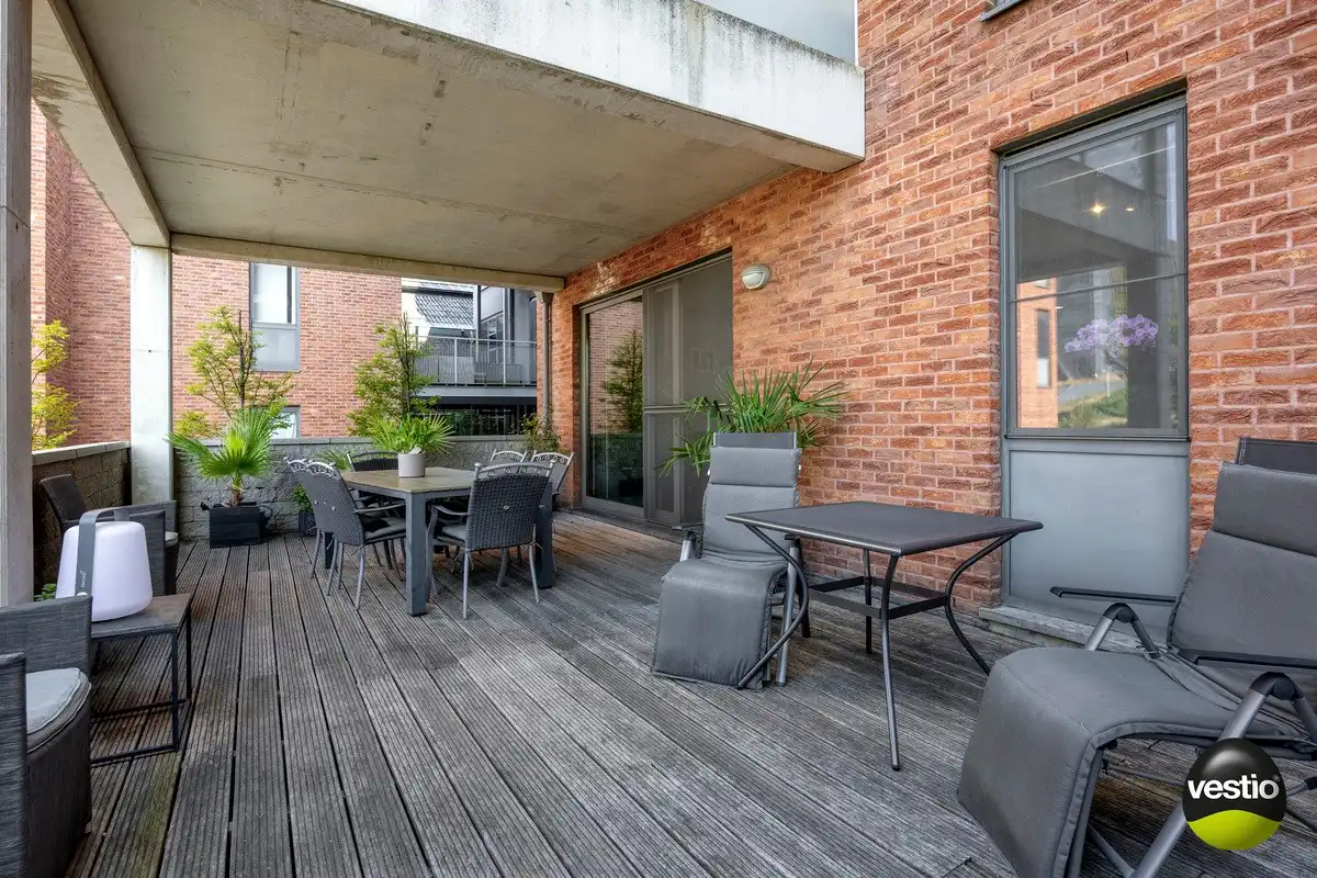 Instapklaar gelijkvloers appartement met uitzonderlijk groot terras op toplocatie in Hasselt foto 8