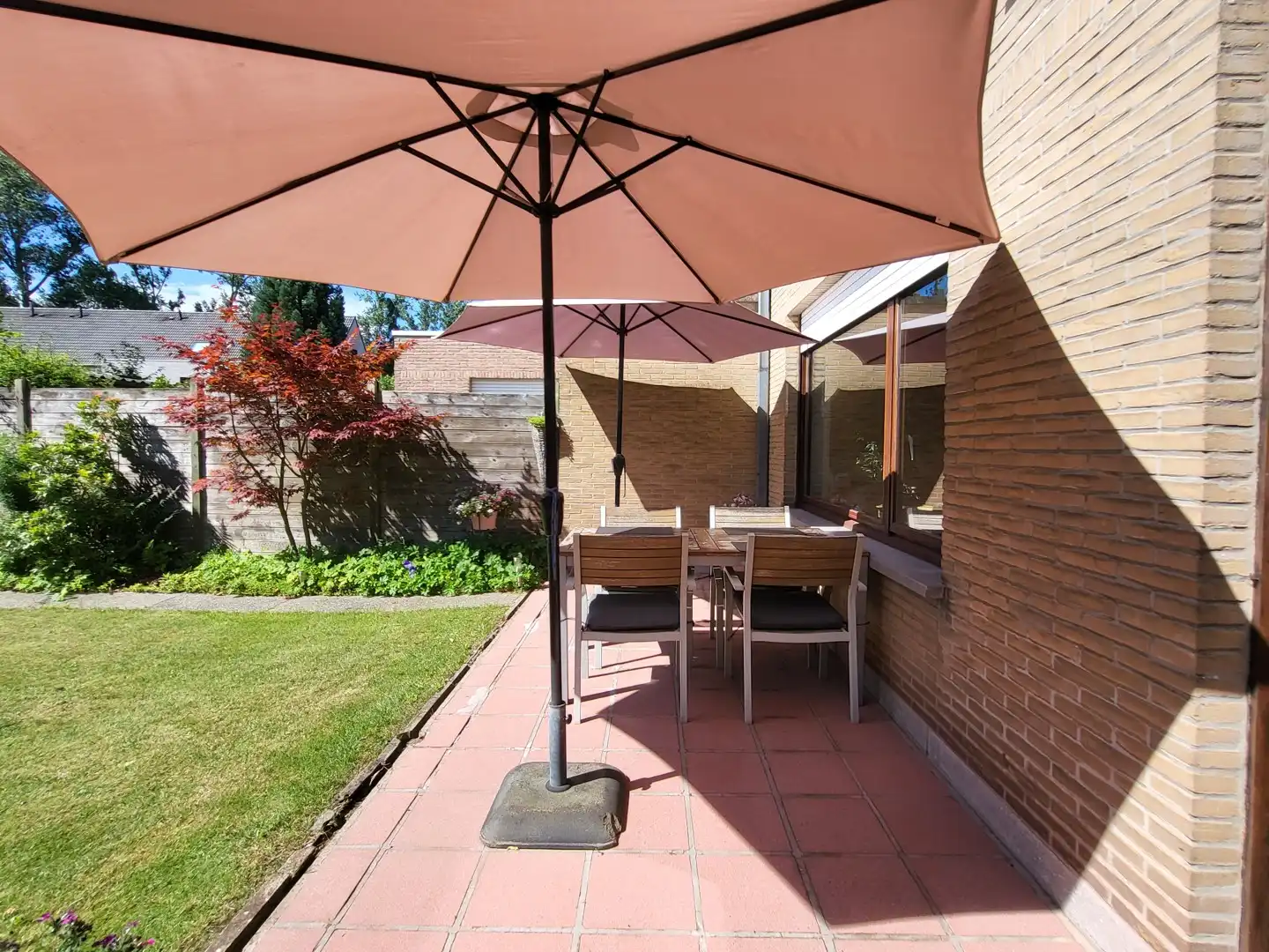 Deze ruime halfopen bebouwing met een bewoonbare oppervlakte van 134 m² is rustig gelegen aan de stadsrand. foto 28