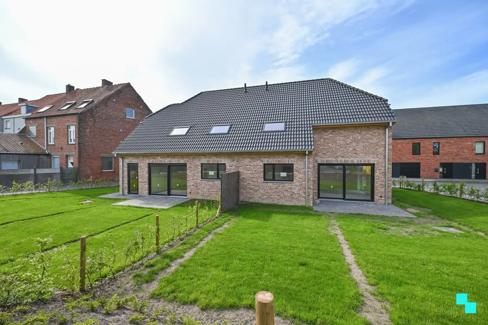 Sint-Eloois-Winkelstraat 47-49 foto 2