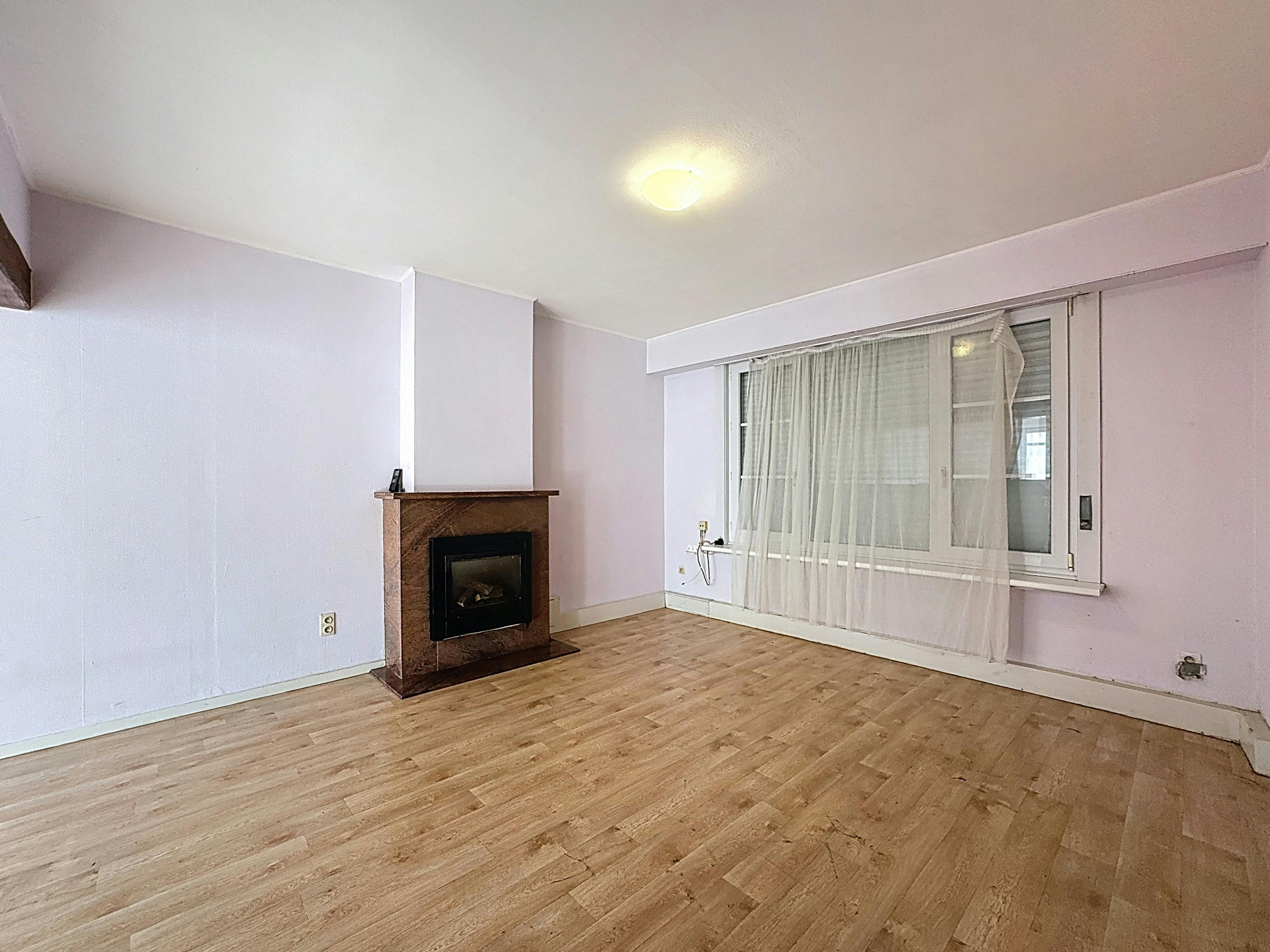 Huis met 3 slaapkamers en veel potentieel te koop in Heist foto 3