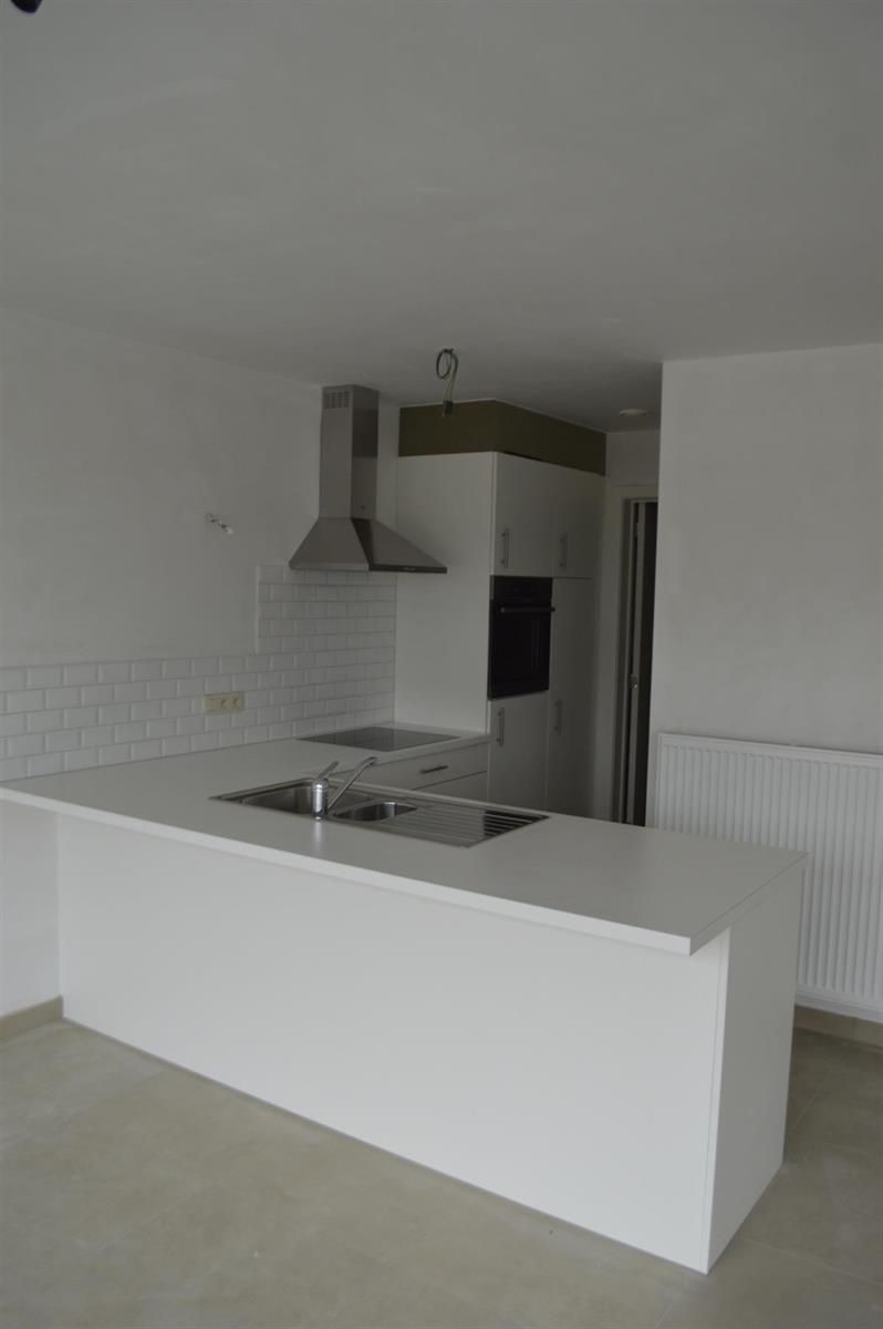 BURST - Recent, lichtrijk appartement met groot terras. foto 4