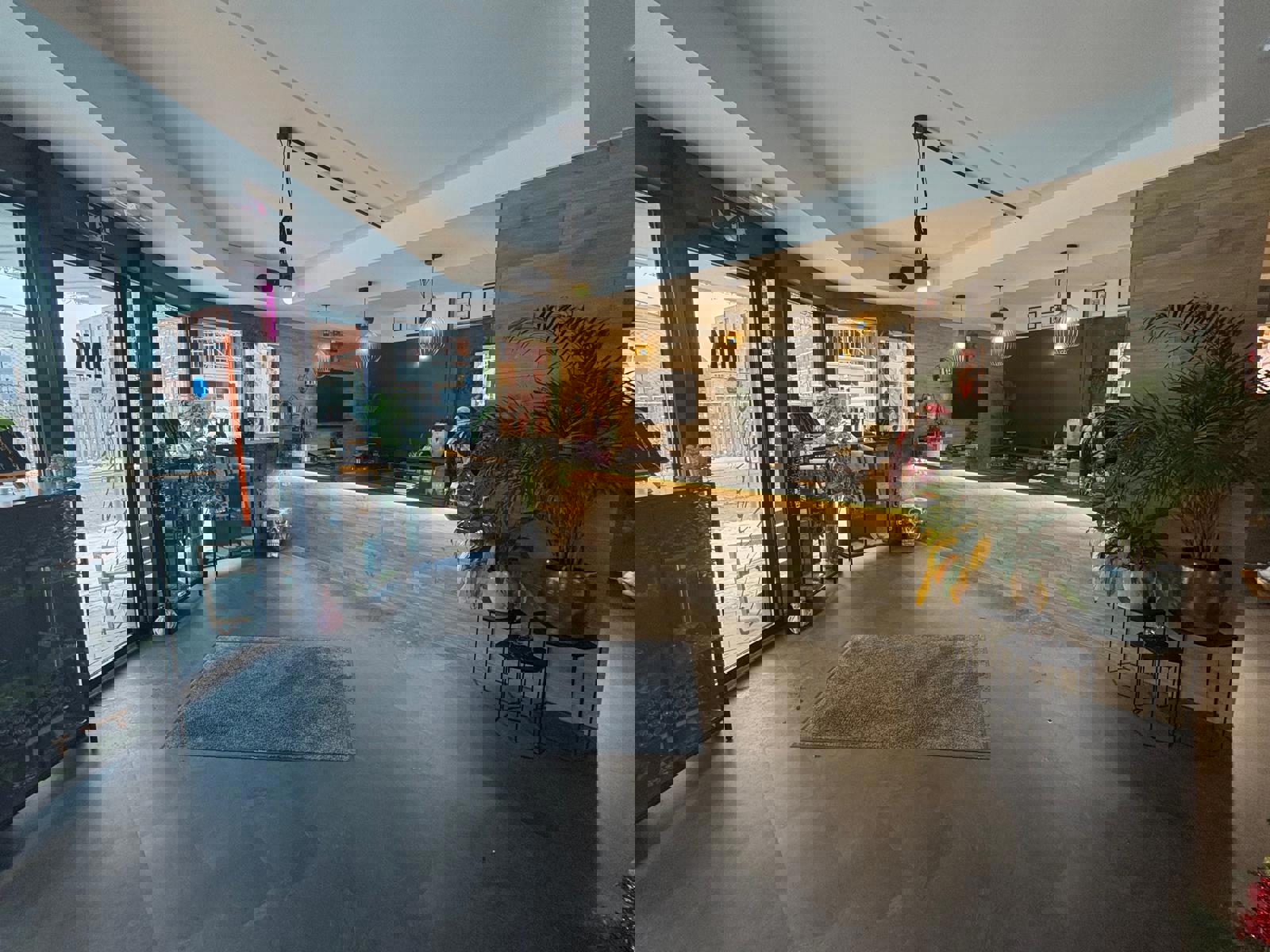 Ruim handelspand op de markt van Berlaar foto 4