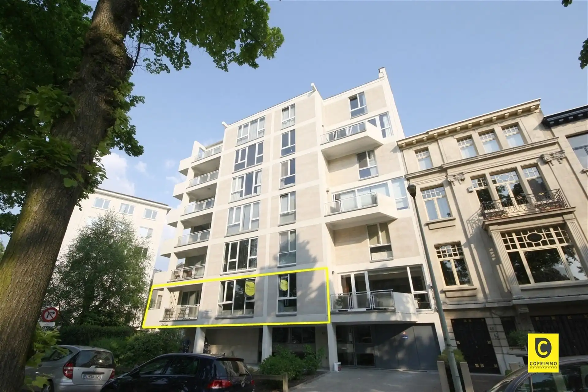 Instapklaar 3 slaapkamer appartement met zonnig terras, kelder en fietsenberging foto 20