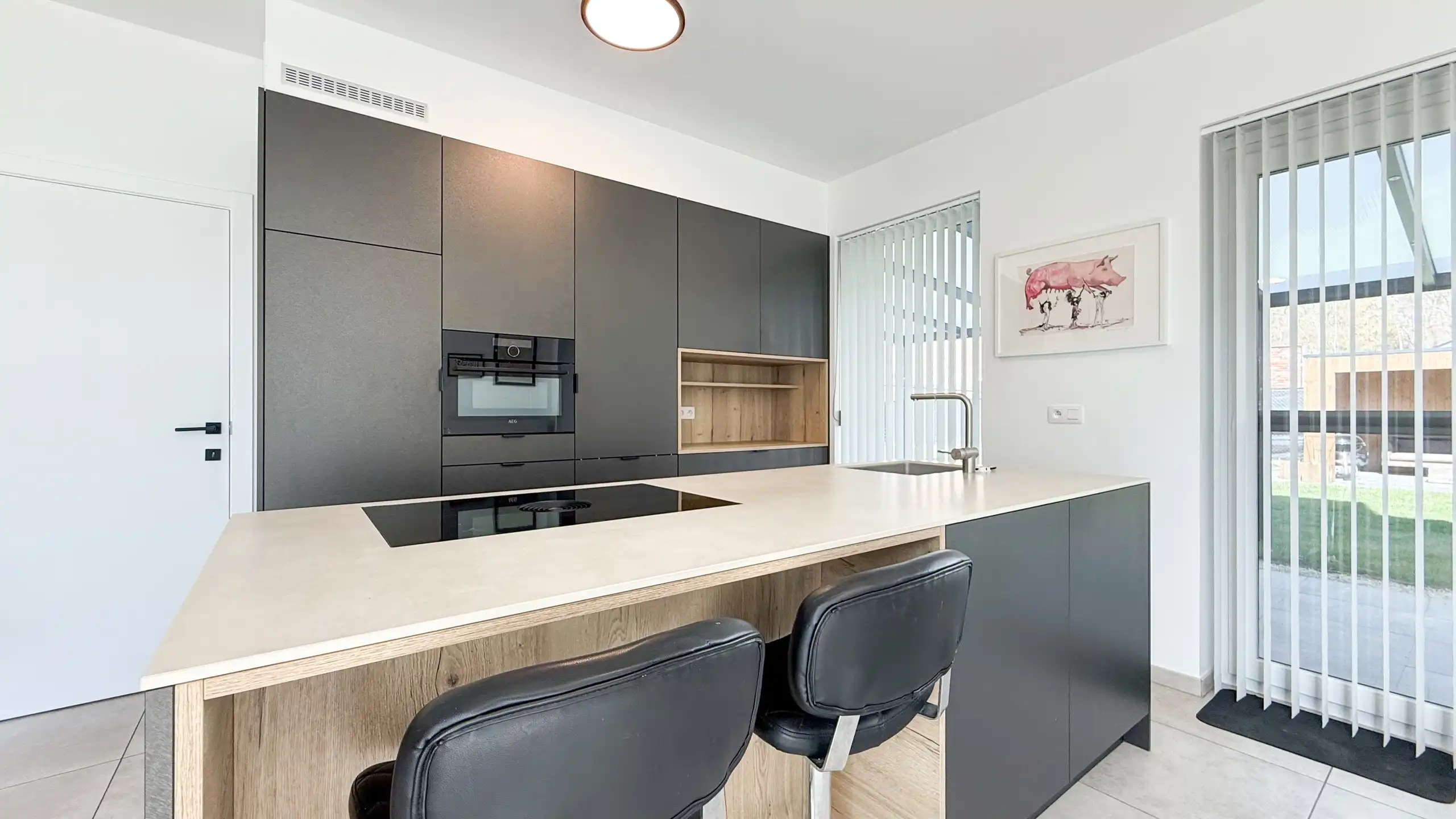 Instapklare energiezuinige woning (2020) met tuin en carport foto 18