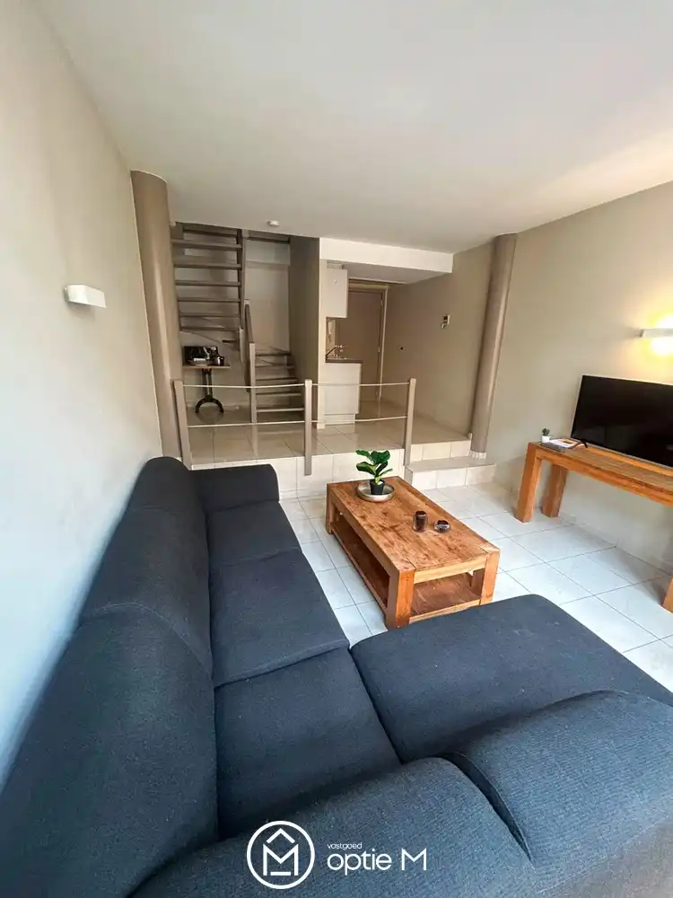 Bemeubelde duplex studio te huur in Hasselt – centrumligging met zicht op de Walputstraat foto 3