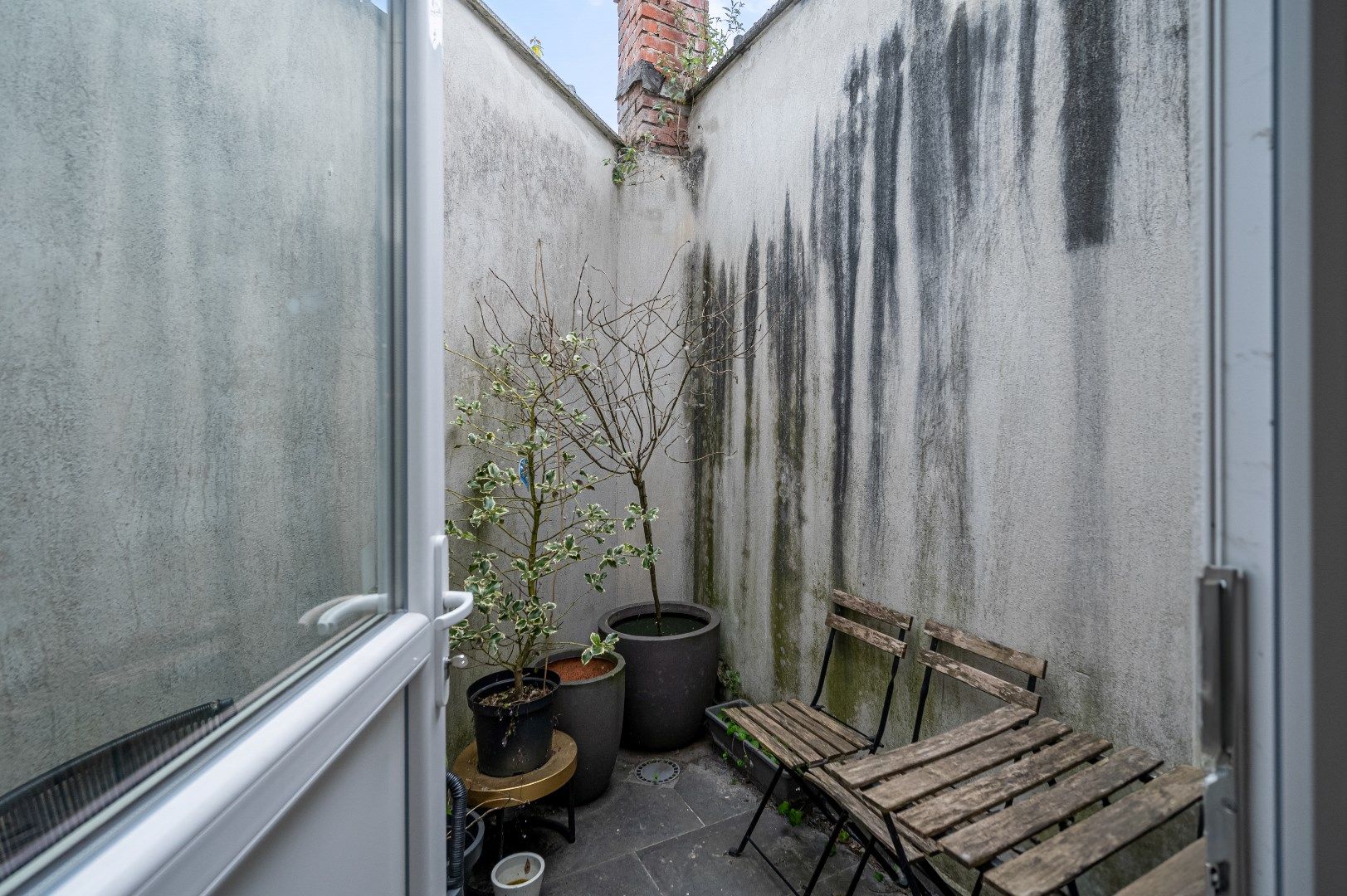 Instapklare woning te Sint-Amandsberg foto 13