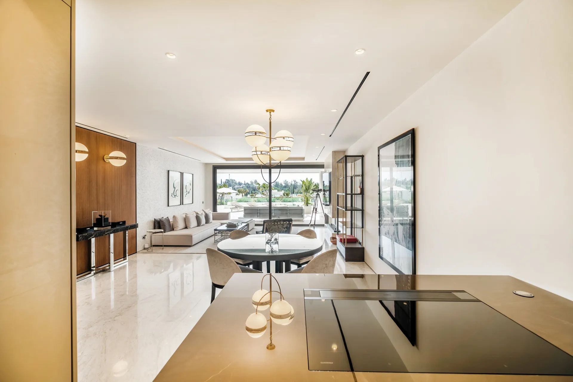 Beleef ultieme luxe op de Golden Mile van Marbella: jouw exclusieve droomwoning op een toplocatie! foto 10