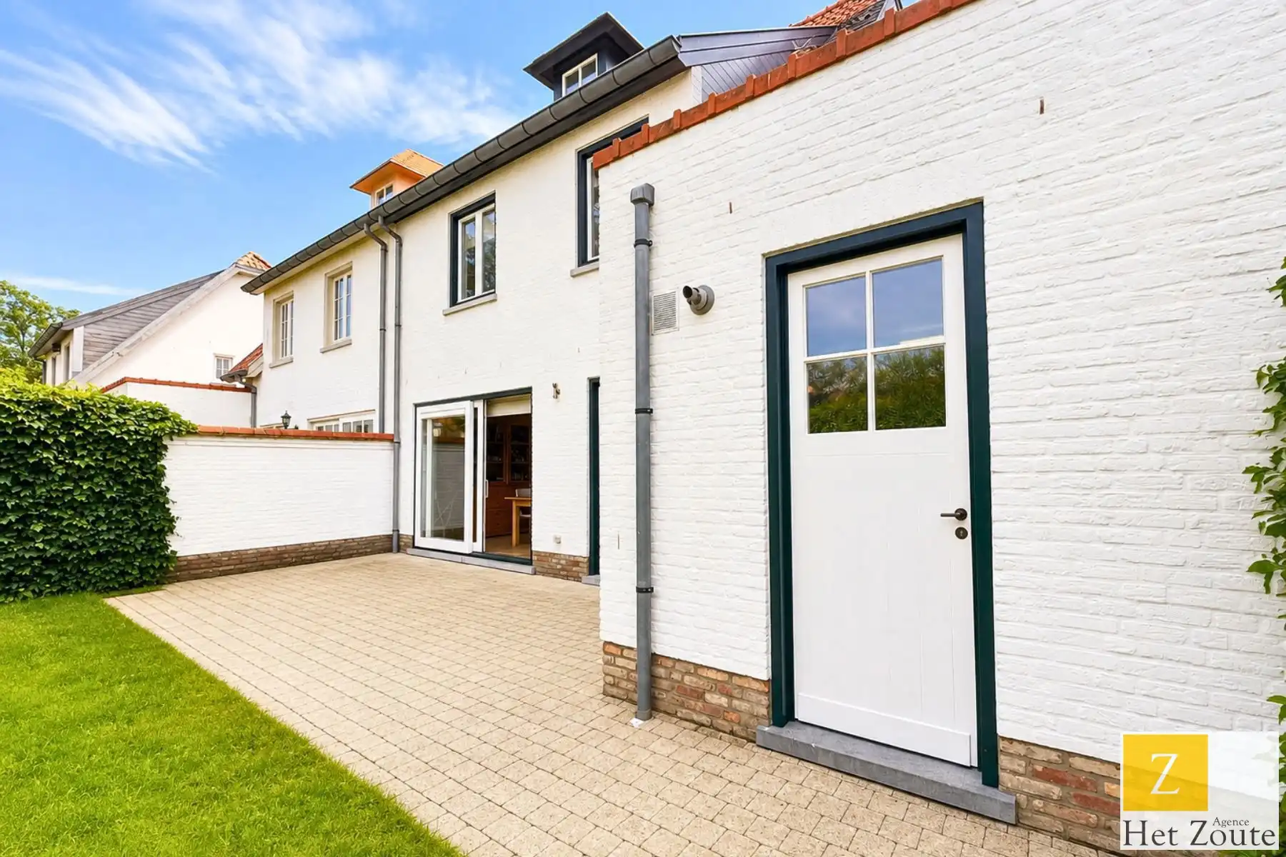 Stijlvolle halfopen woning met 4 slaapkamers foto 13