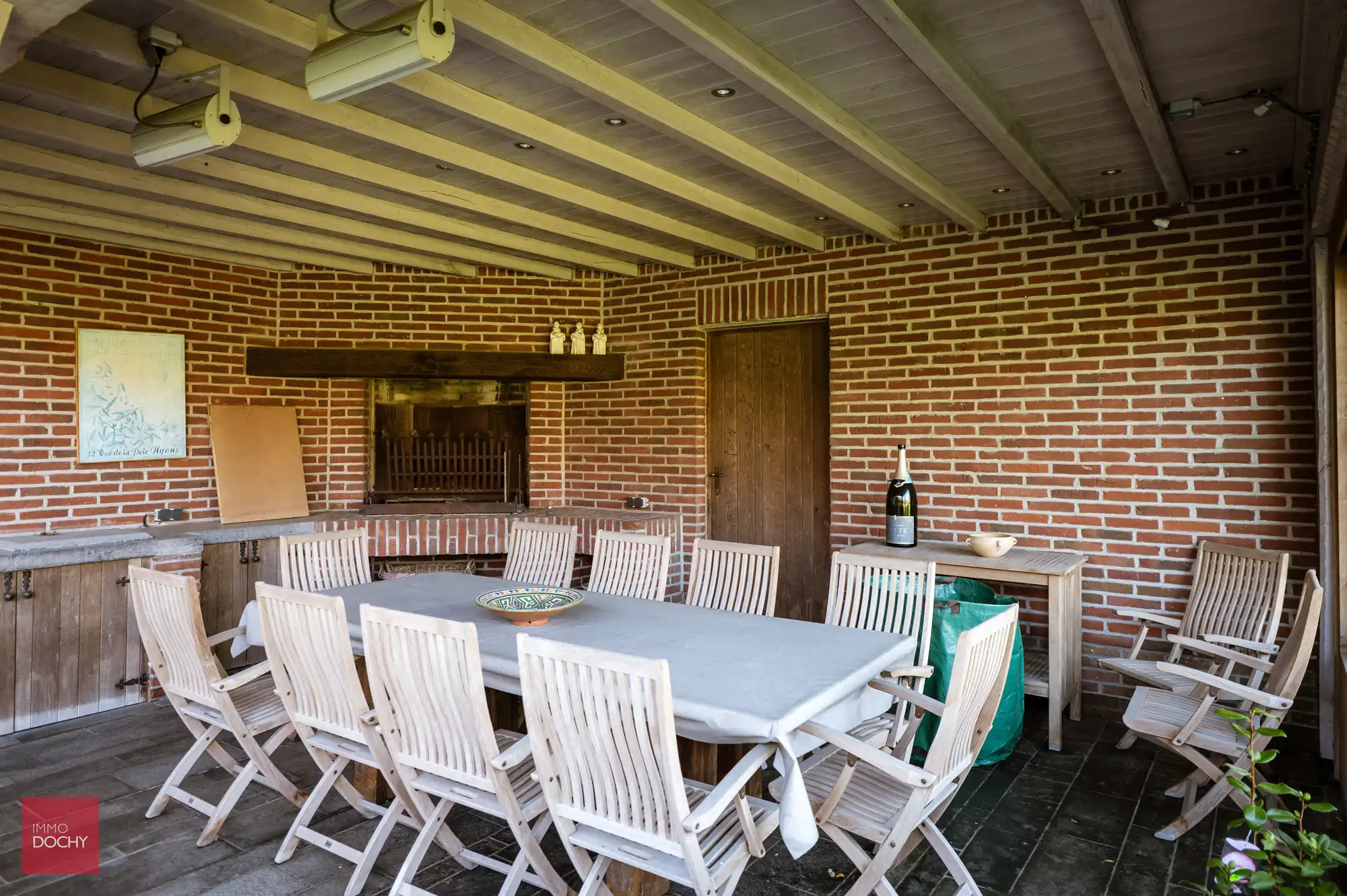 Zeer goed onderhouden ruime villa op 5.328m² foto 17