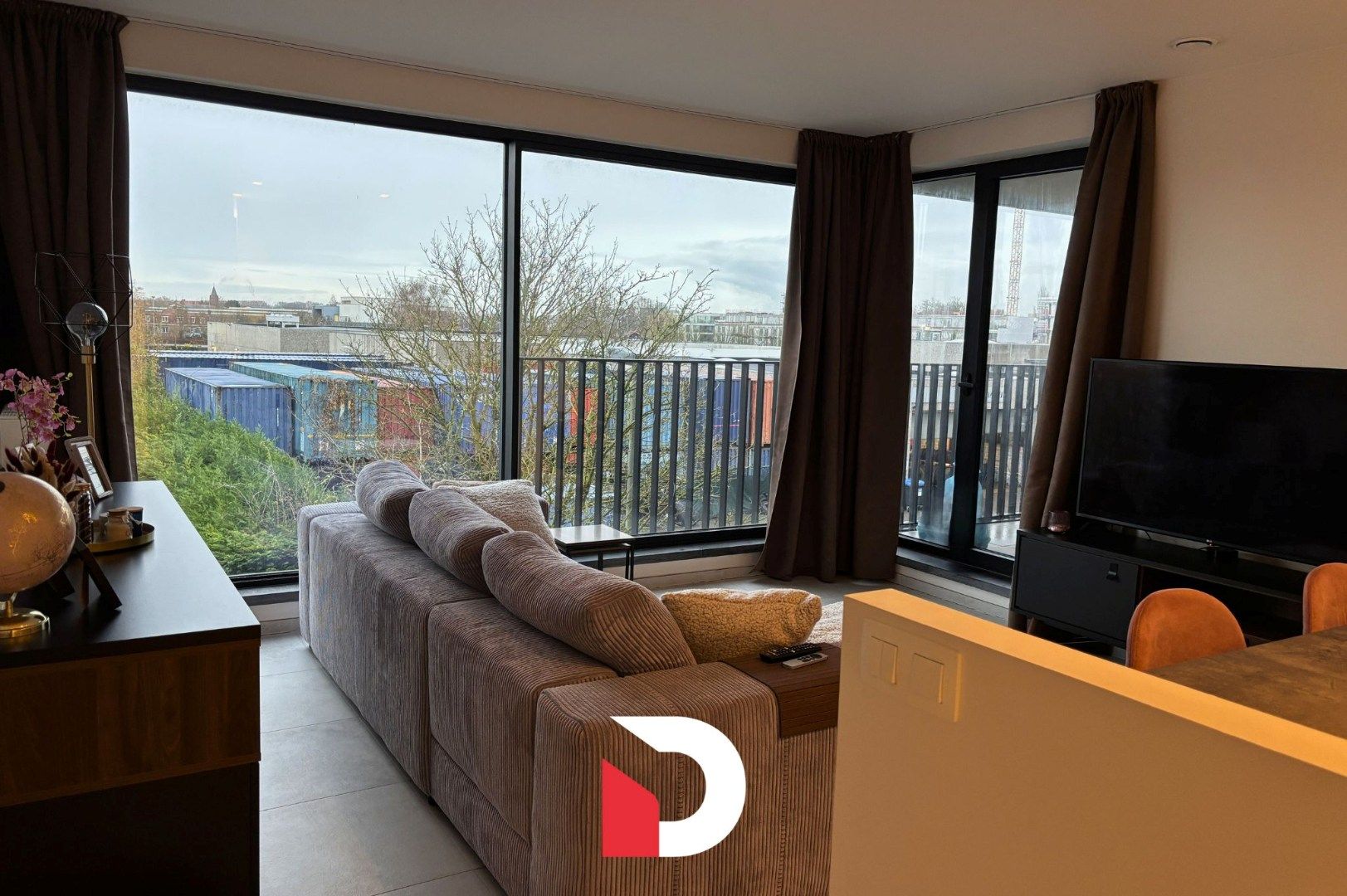 Modern appartement met ruim terras en 1 slaapkamer foto 3