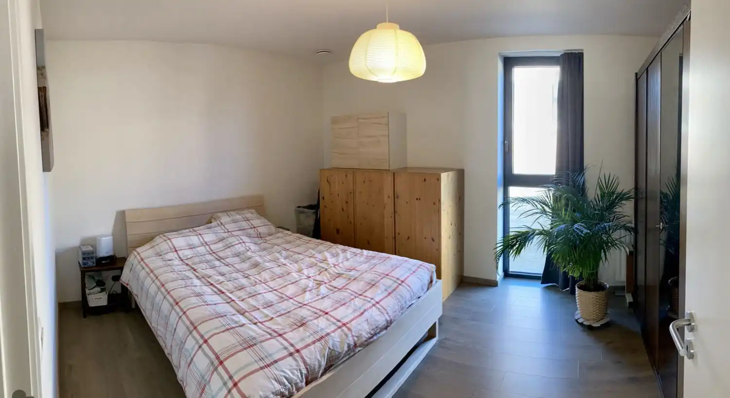 Recente, energiezuinige woning met tuin en garage op een gunstige ligging foto 10