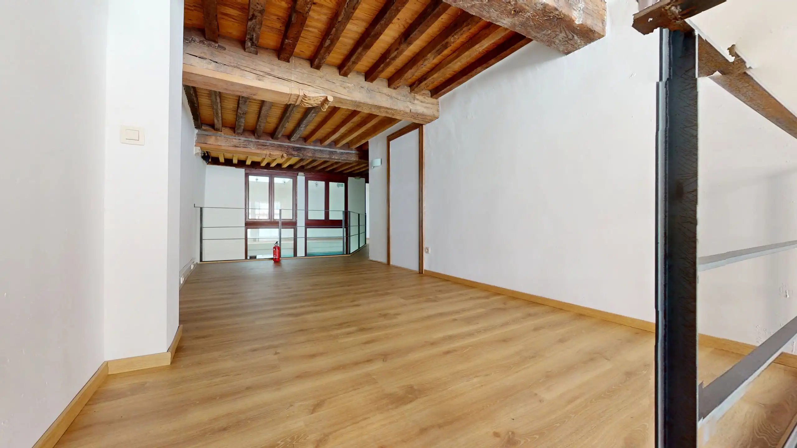 ANTWERPEN - Karaktervol kantoor op centrale locatie foto 7