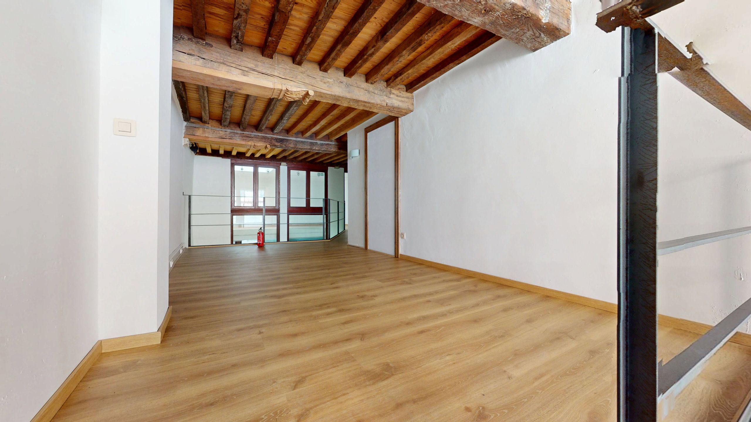 ANTWERPEN - Karaktervol kantoor op centrale locatie foto 7