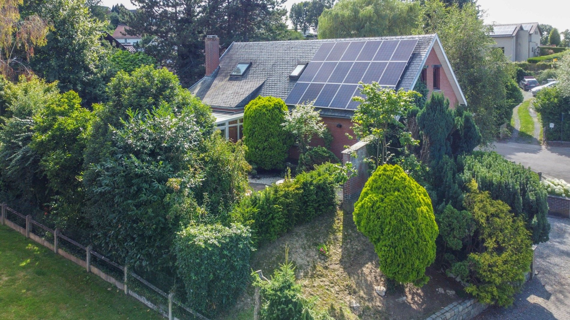 !!! OPTIE!!! Ruime villa met 5slp, 2bdk + zonnepanelen op TOPLOCATIE ! foto 4