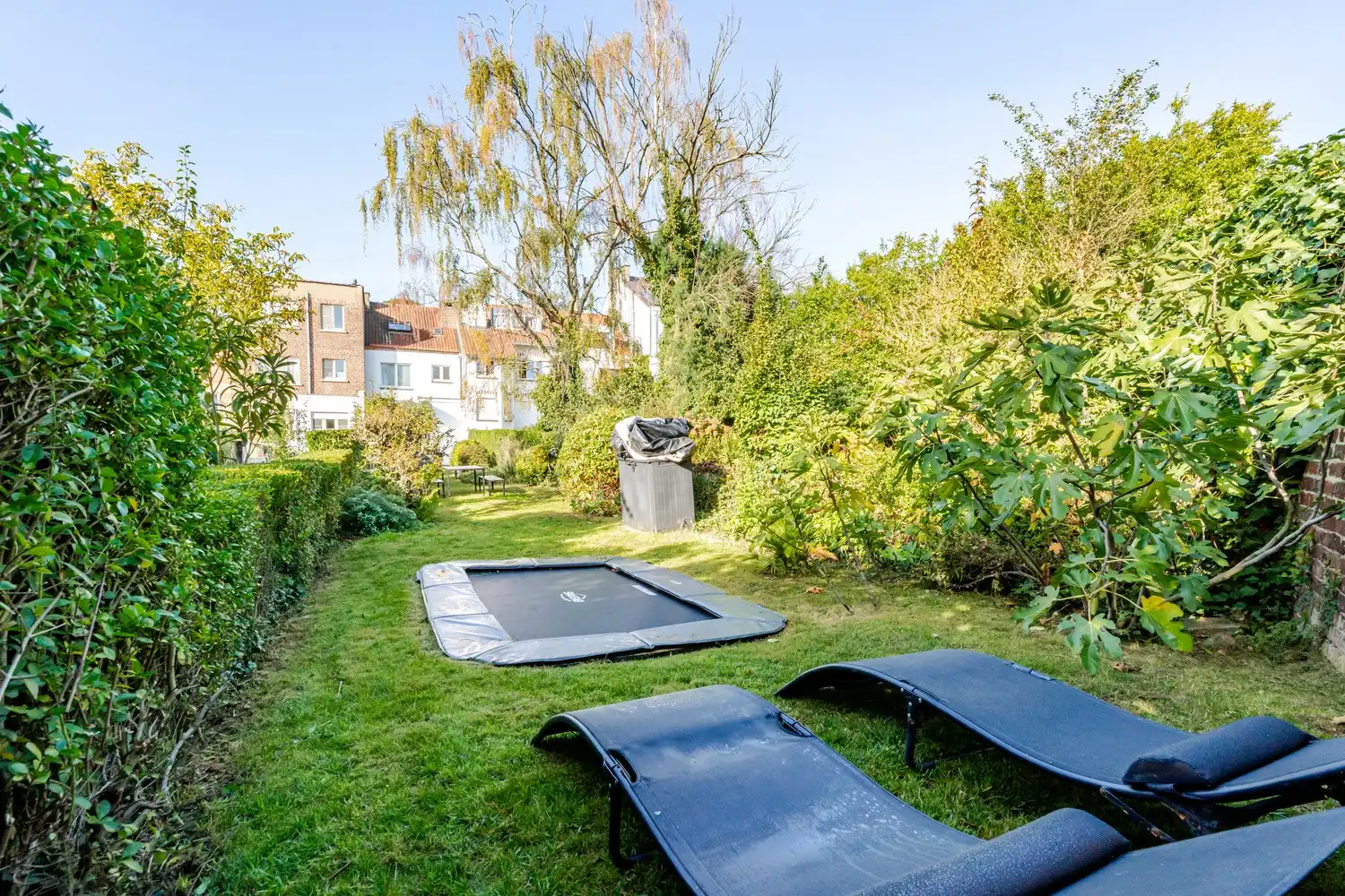 Instapklare gerenoveerde woning met 3 slaapkamers, 2 badkamers en garage foto 23