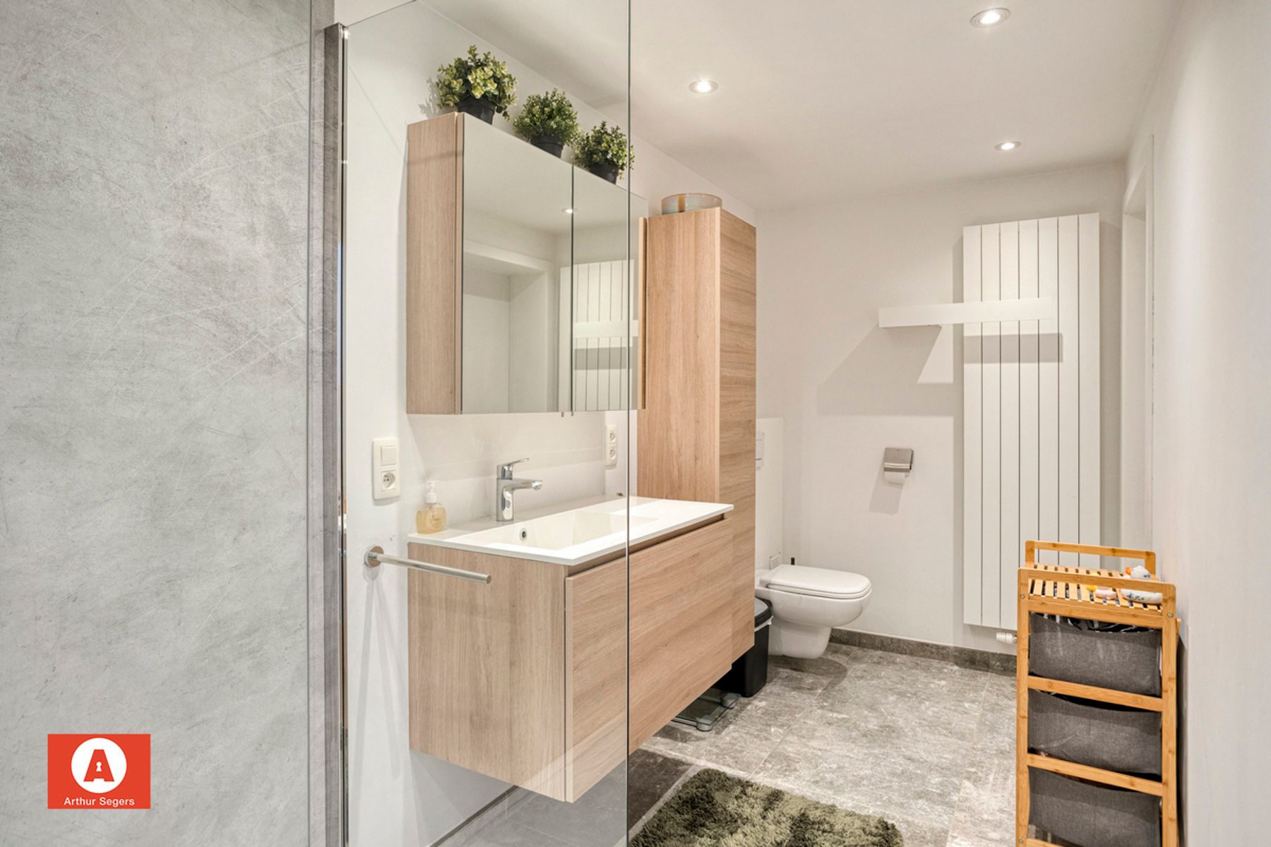 Instapklare woning, óók achteraan bereikbaar! foto 11