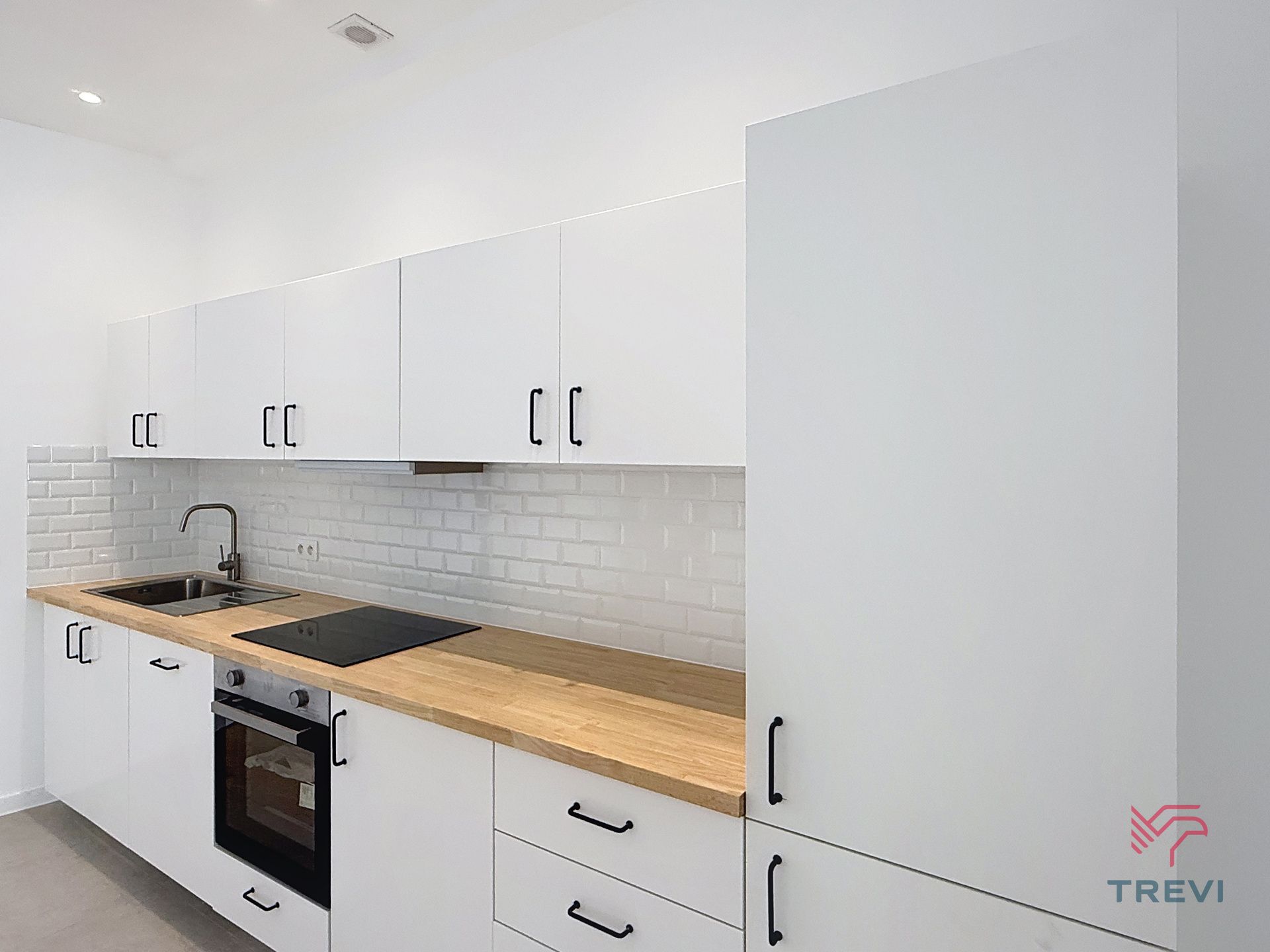 Volledig gerenoveerd 3bed appartement in het centrum  foto 3