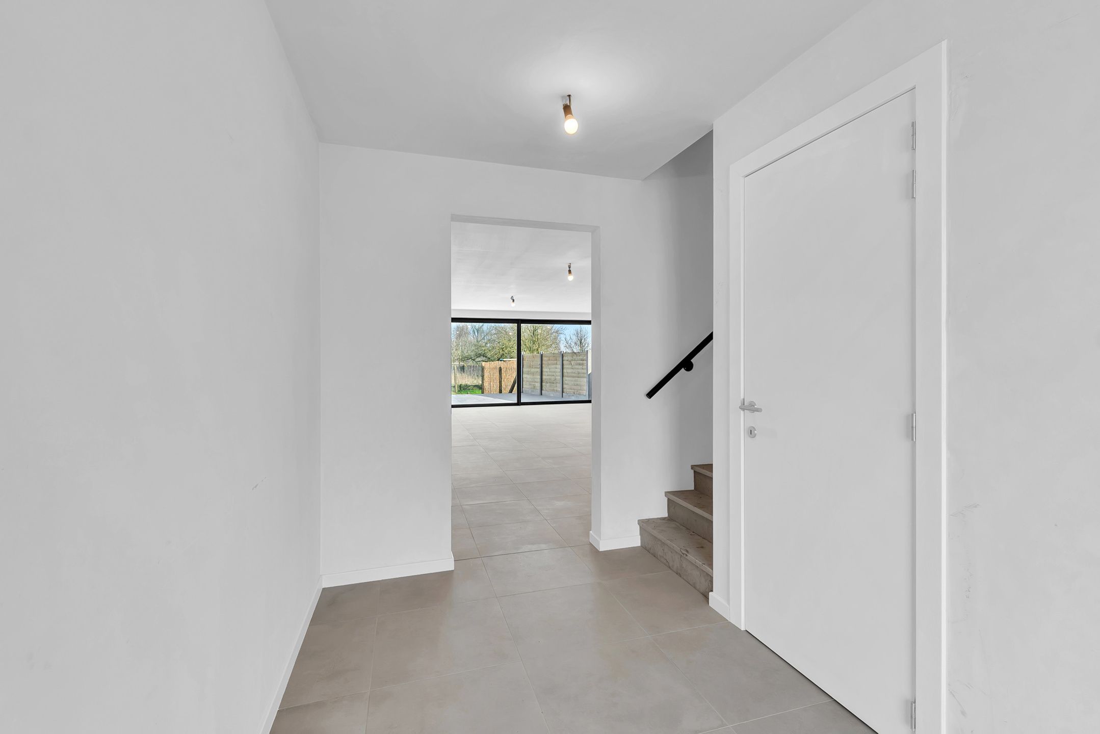 Prachtige ruime nieuwbouwwoning in Outer foto 4