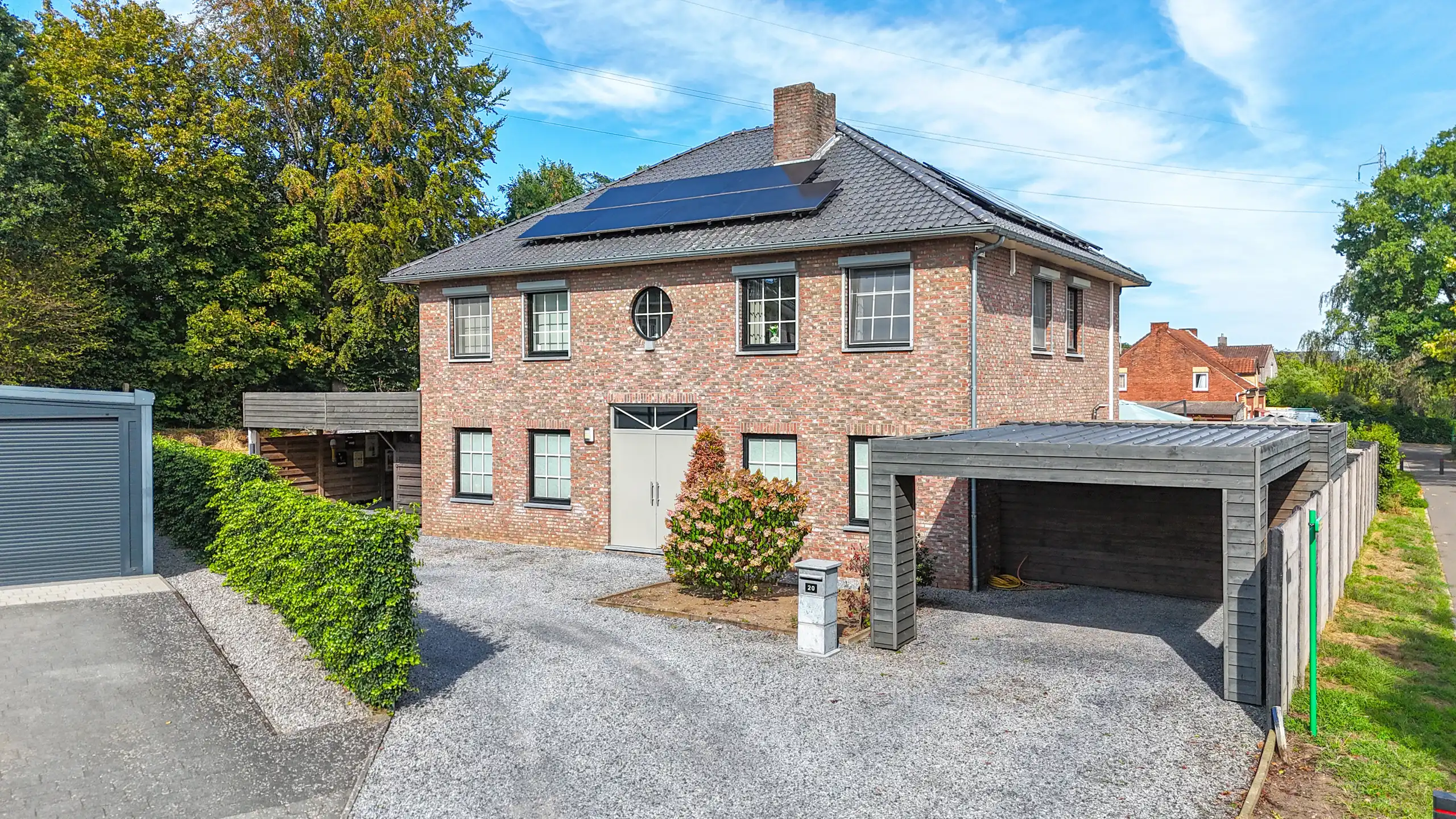 Ruime woning van 235m² met 4slpks, kelder en EPC B!  foto 65