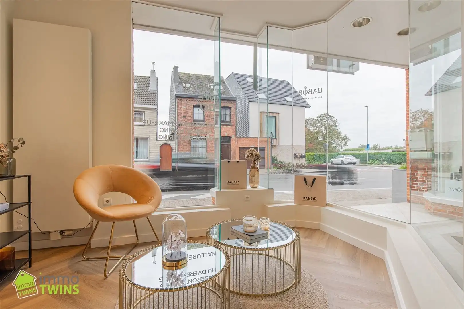 Op zoek naar een handelsruimte met garage te Lebbeke foto 3