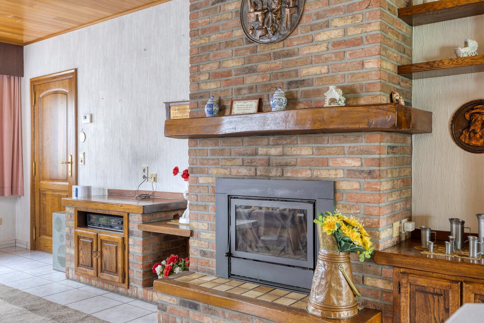 Gelijkvloerse woning met 2 slaapkamers op een mooi Z gericht perceel van 819 m² ! foto 7