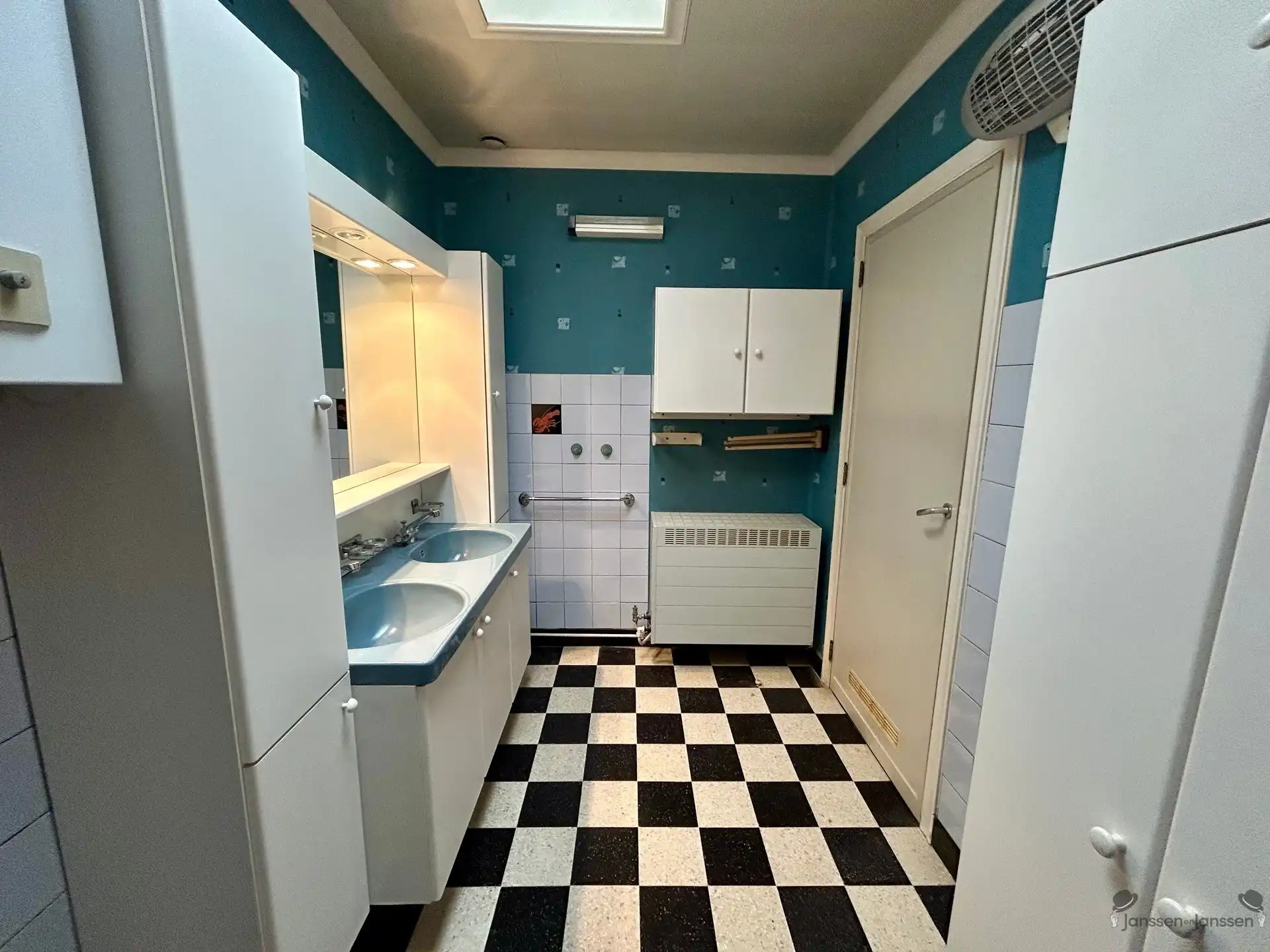 Ruime renovatiewoning gelegen in Hartje Hamm foto 9