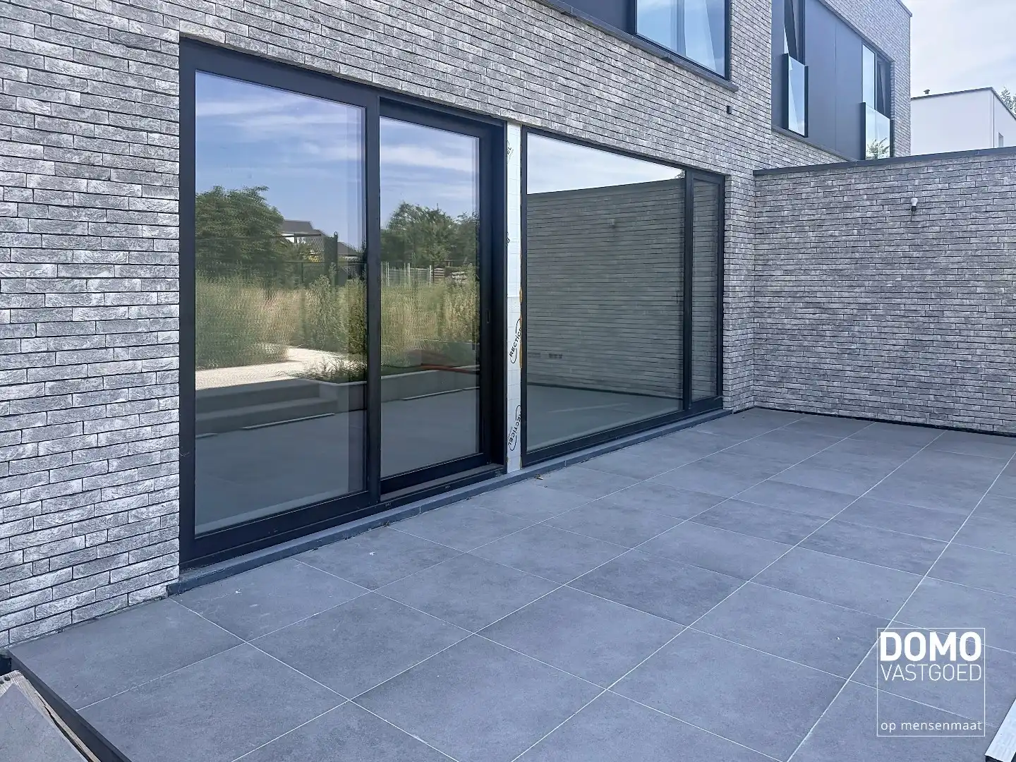 EXCLUSIEVE ENERGIEARME NIEUWBOUWWONGINGEN MET 4 SLAAPKAMERS, TUIN & CARPORT IN HARTJE KERMT (HASSELT) foto 3