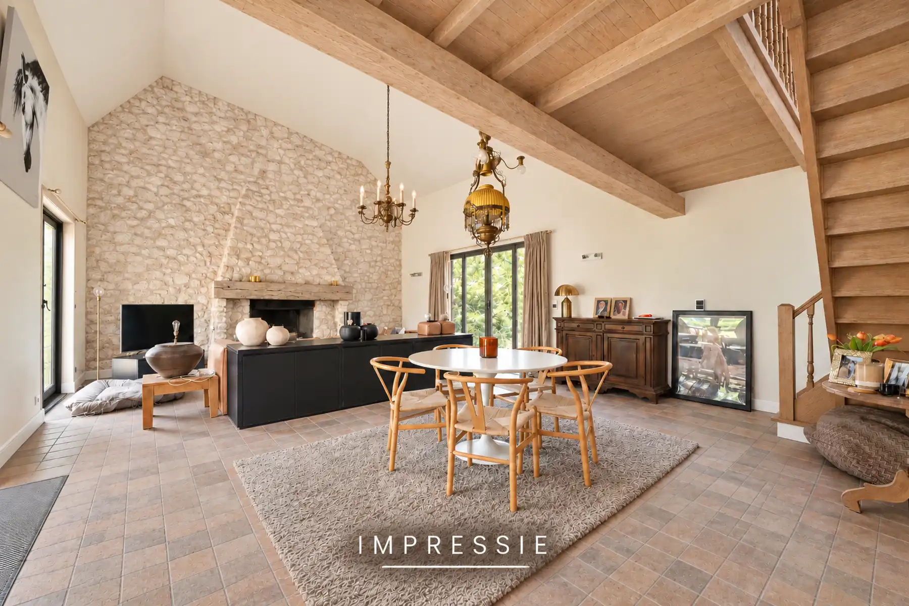 Villa met paardenstallen op ca. 1753 m² foto 4