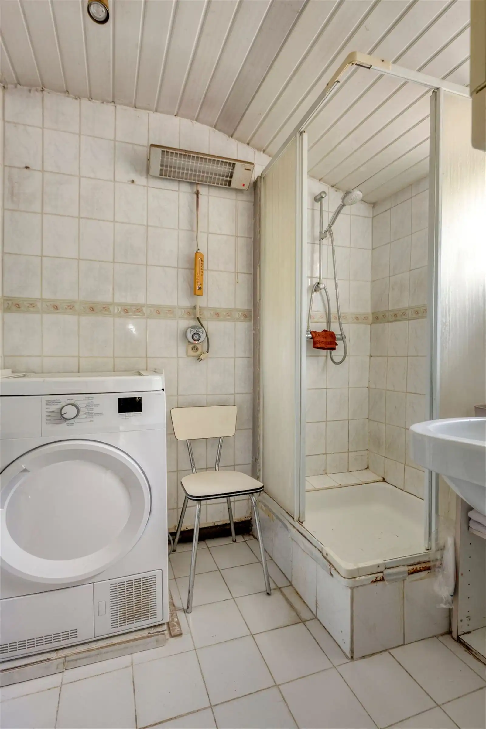 Te renoveren 3-gevelwoning met mogelijks 4 slaapkamers + garage foto 12